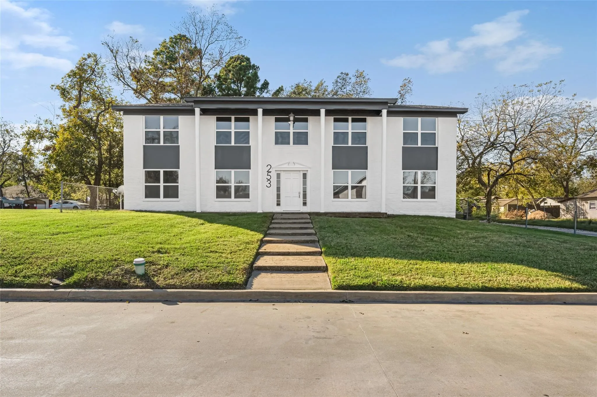 Quadruplex For Rent in Hopkins County , 253 Locust Street S 2N, Sulphur Springs, Texas 75482, 2 Bedroom, 1 Bathroom, Garage spaces, 944 Sqft, built in 1965, Price $1,050, mls#21355424, Real Estate Agent in Sulphur Springs, Homes For Rent in Hopkins county, Homes For Rent in Sulphur Springs, Realtor in Sulphur Springs Texas, Real Estate Brokerage Independent Realty Texas, Luminita Cordes Realtor