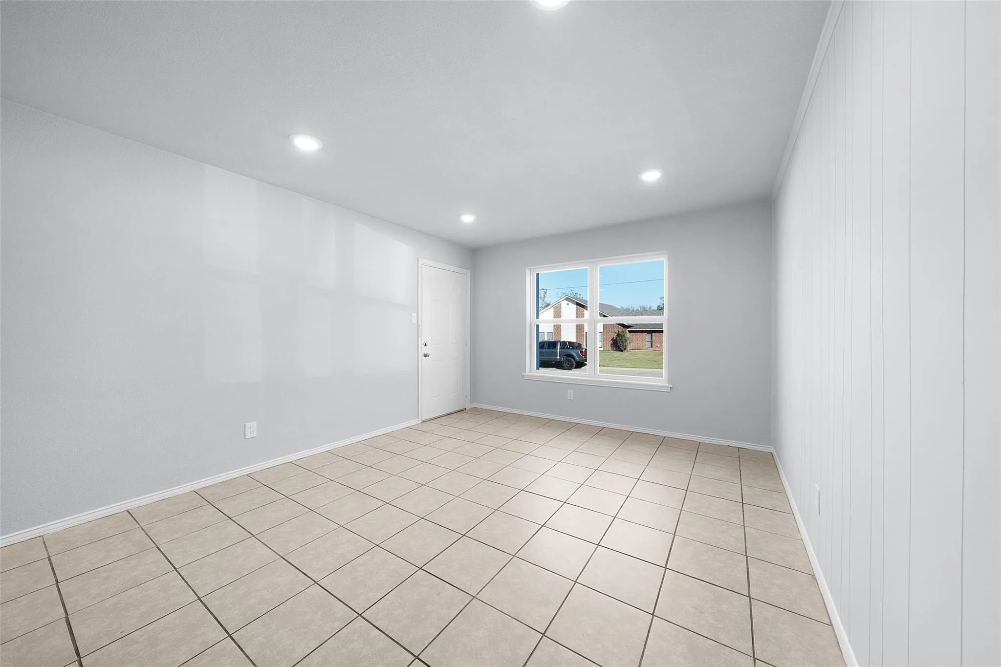 Quadruplex For Rent in Hopkins County , 253 Locust Street S 2N, Sulphur Springs, Texas 75482, 2 Bedroom, 1 Bathroom, Garage spaces, 944 Sqft, built in 1965, Price $1,050, mls#21355424, Real Estate Agent in Sulphur Springs, Homes For Rent in Hopkins county, Homes For Rent in Sulphur Springs, Realtor in Sulphur Springs Texas, Real Estate Brokerage Independent Realty Texas, Luminita Cordes Realtor