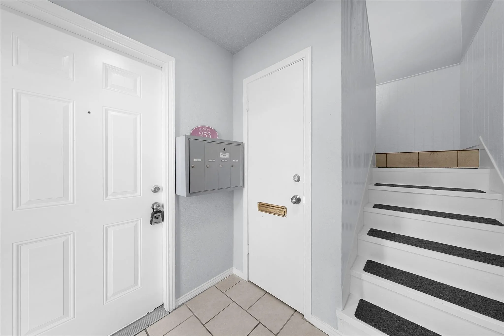 Quadruplex For Rent in Hopkins County , 253 Locust Street S 2N, Sulphur Springs, Texas 75482, 2 Bedroom, 1 Bathroom, Garage spaces, 944 Sqft, built in 1965, Price $1,050, mls#21355424, Real Estate Agent in Sulphur Springs, Homes For Rent in Hopkins county, Homes For Rent in Sulphur Springs, Realtor in Sulphur Springs Texas, Real Estate Brokerage Independent Realty Texas, Luminita Cordes Realtor