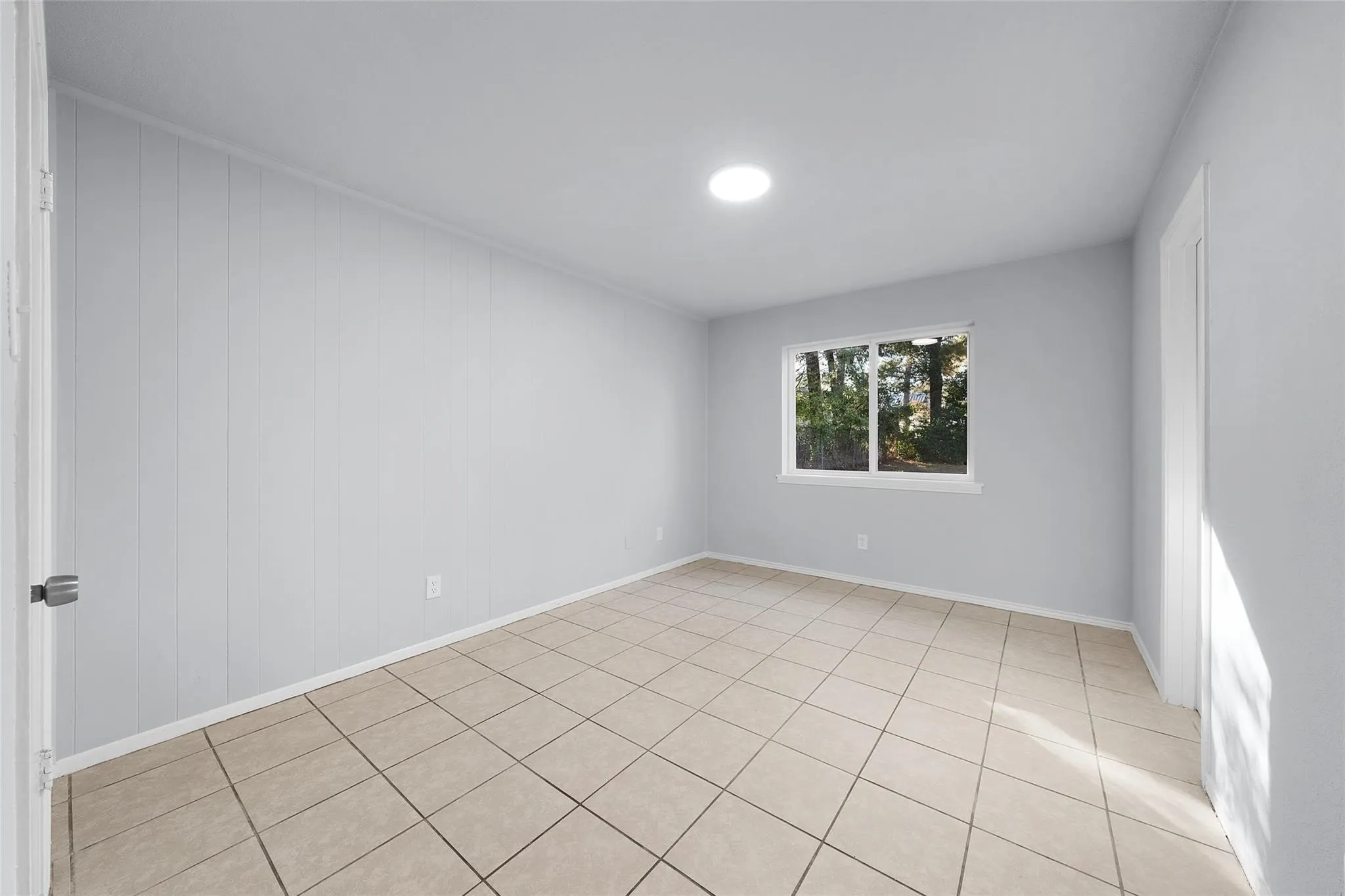 Quadruplex For Rent in Hopkins County , 253 Locust Street S 2N, Sulphur Springs, Texas 75482, 2 Bedroom, 1 Bathroom, Garage spaces, 944 Sqft, built in 1965, Price $1,050, mls#21355424, Real Estate Agent in Sulphur Springs, Homes For Rent in Hopkins county, Homes For Rent in Sulphur Springs, Realtor in Sulphur Springs Texas, Real Estate Brokerage Independent Realty Texas, Luminita Cordes Realtor