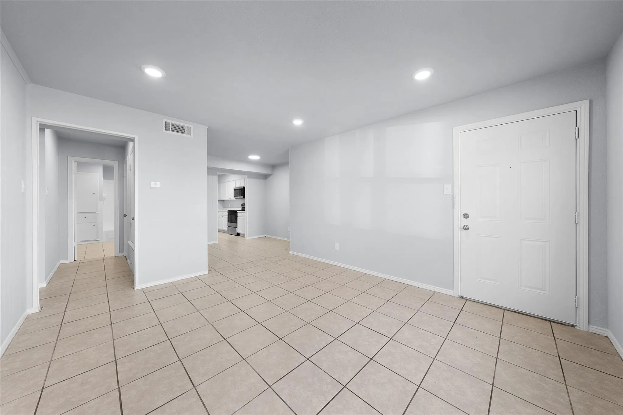 Quadruplex For Rent in Hopkins County , 253 Locust Street S 2N, Sulphur Springs, Texas 75482, 2 Bedroom, 1 Bathroom, Garage spaces, 944 Sqft, built in 1965, Price $1,050, mls#21355424, Real Estate Agent in Sulphur Springs, Homes For Rent in Hopkins county, Homes For Rent in Sulphur Springs, Realtor in Sulphur Springs Texas, Real Estate Brokerage Independent Realty Texas, Luminita Cordes Realtor
