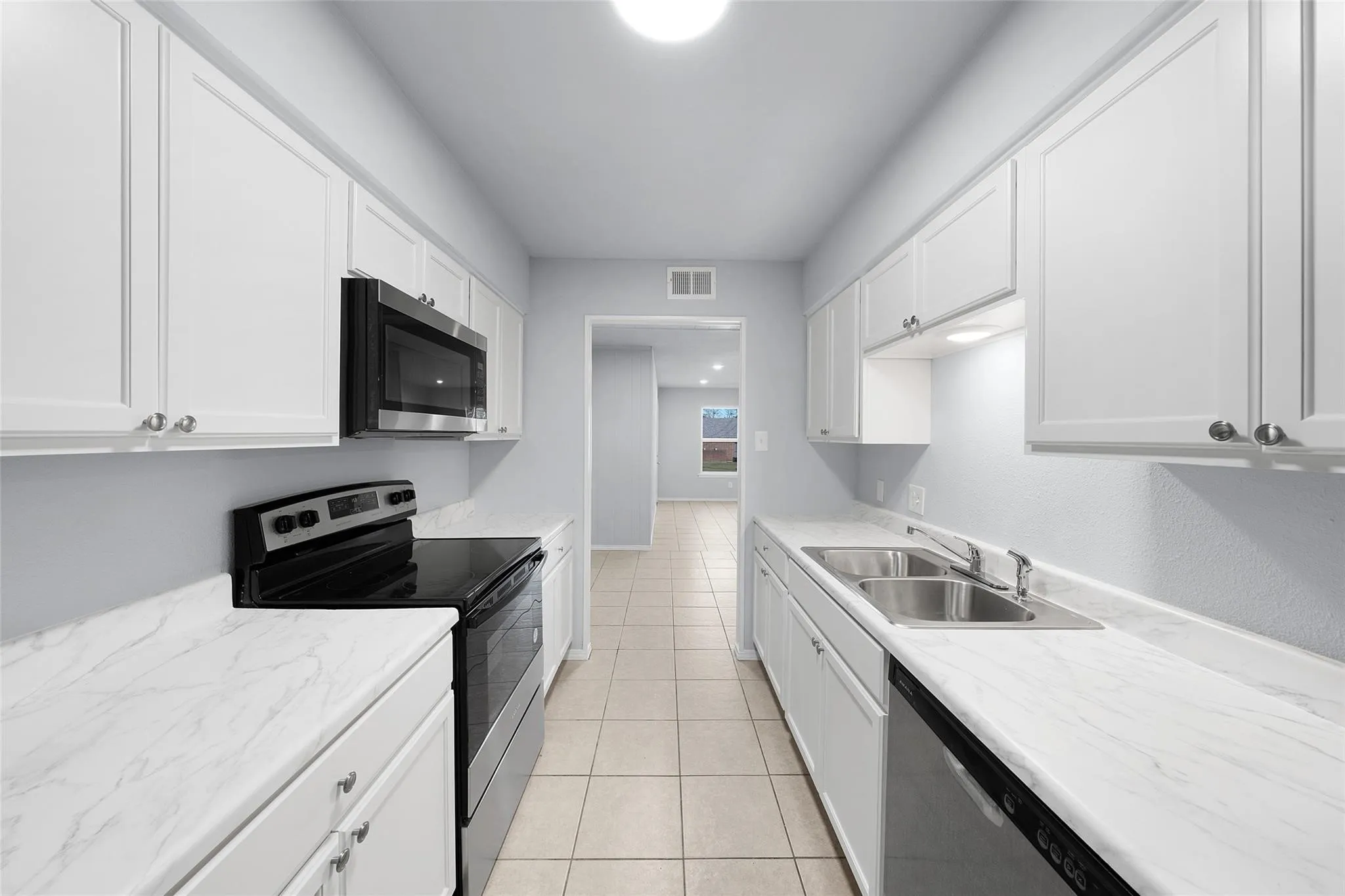Quadruplex For Rent in Hopkins County , 253 Locust Street S 2N, Sulphur Springs, Texas 75482, 2 Bedroom, 1 Bathroom, Garage spaces, 944 Sqft, built in 1965, Price $1,050, mls#21355424, Real Estate Agent in Sulphur Springs, Homes For Rent in Hopkins county, Homes For Rent in Sulphur Springs, Realtor in Sulphur Springs Texas, Real Estate Brokerage Independent Realty Texas, Luminita Cordes Realtor