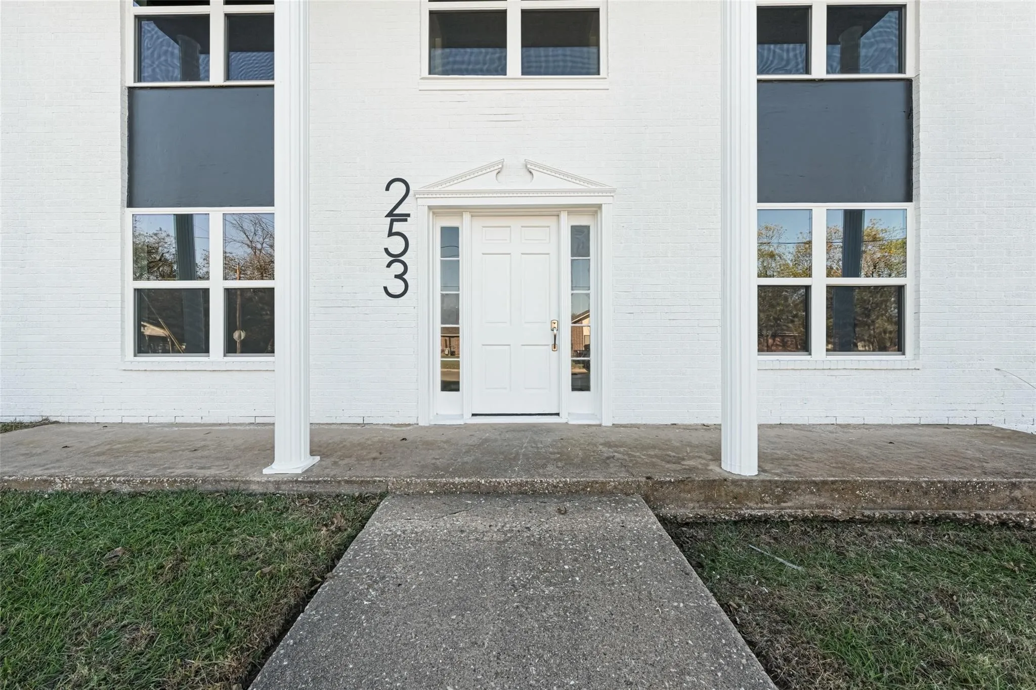 Quadruplex For Rent in Hopkins County , 253 Locust Street S 2N, Sulphur Springs, Texas 75482, 2 Bedroom, 1 Bathroom, Garage spaces, 944 Sqft, built in 1965, Price $1,050, mls#21355424, Real Estate Agent in Sulphur Springs, Homes For Rent in Hopkins county, Homes For Rent in Sulphur Springs, Realtor in Sulphur Springs Texas, Real Estate Brokerage Independent Realty Texas, Luminita Cordes Realtor