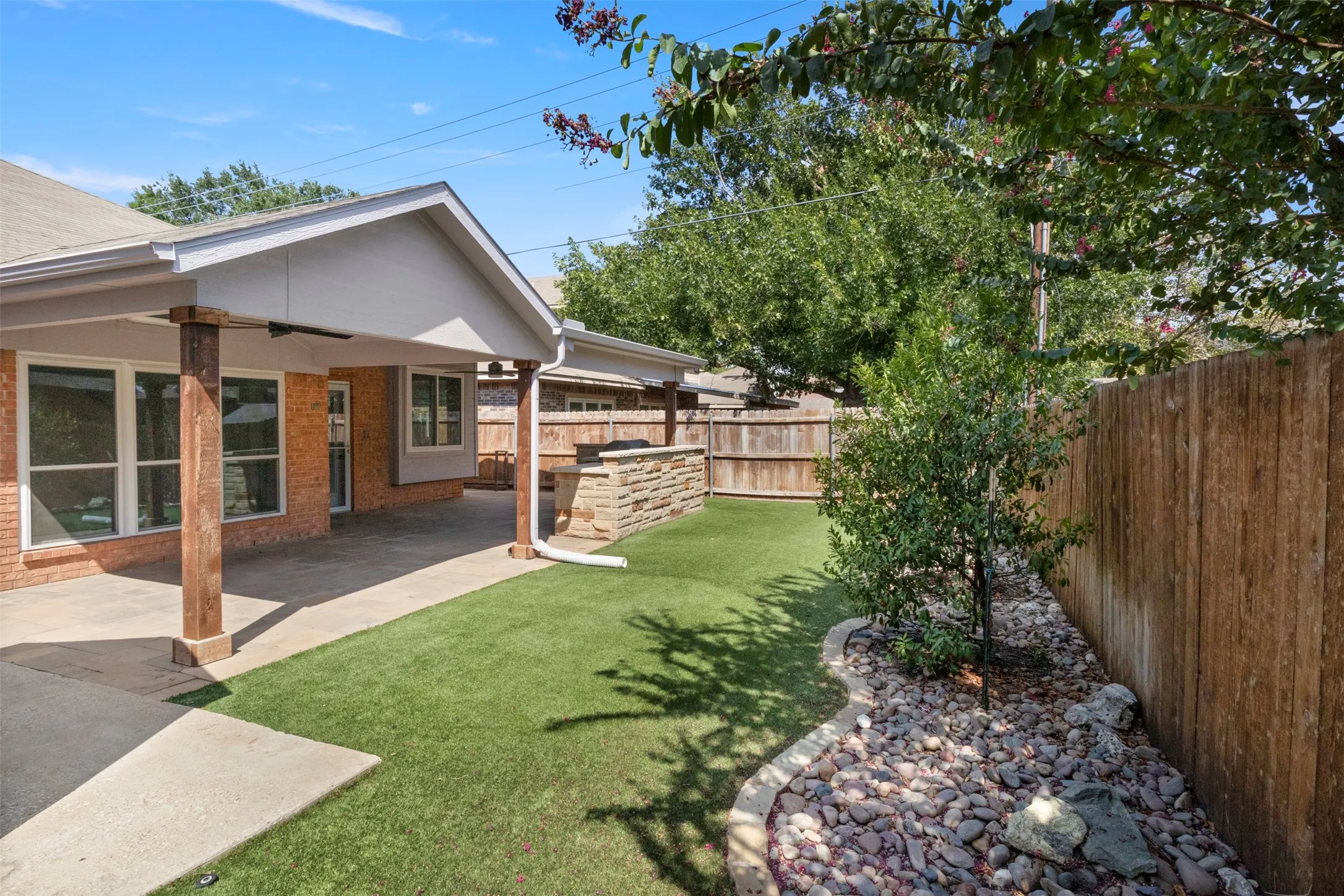 Single Family Residence For Sale in Tarrant County , 8724 Mystic Trail, Fort Worth, Texas 76118, 3 Bedroom, 2 Bathroom, Garage spaces, 1,603 Sqft, built in 1992, mls#21355430, Real Estate Agent in Fort Worth, Homes For Sale in Tarrant county, Homes For Sale in Fort Worth, Realtor in Fort Worth Texas, Real Estate Brokerage Independent Realty Texas, Luminita Cordes Realtor