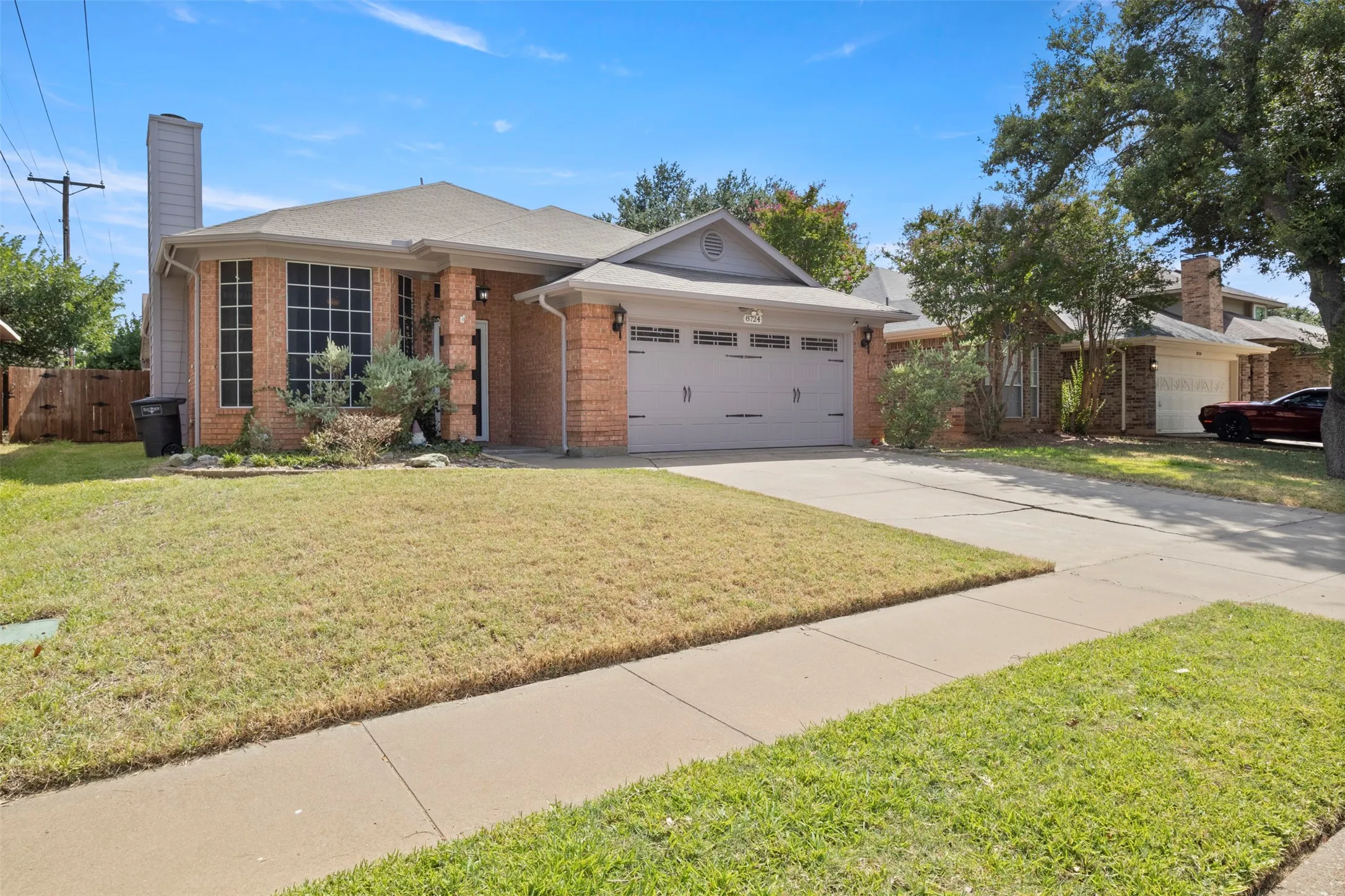 Single Family Residence For Sale in Tarrant County , 8724 Mystic Trail, Fort Worth, Texas 76118, 3 Bedroom, 2 Bathroom, Garage spaces, 1,603 Sqft, built in 1992, mls#21355430, Real Estate Agent in Fort Worth, Homes For Sale in Tarrant county, Homes For Sale in Fort Worth, Realtor in Fort Worth Texas, Real Estate Brokerage Independent Realty Texas, Luminita Cordes Realtor