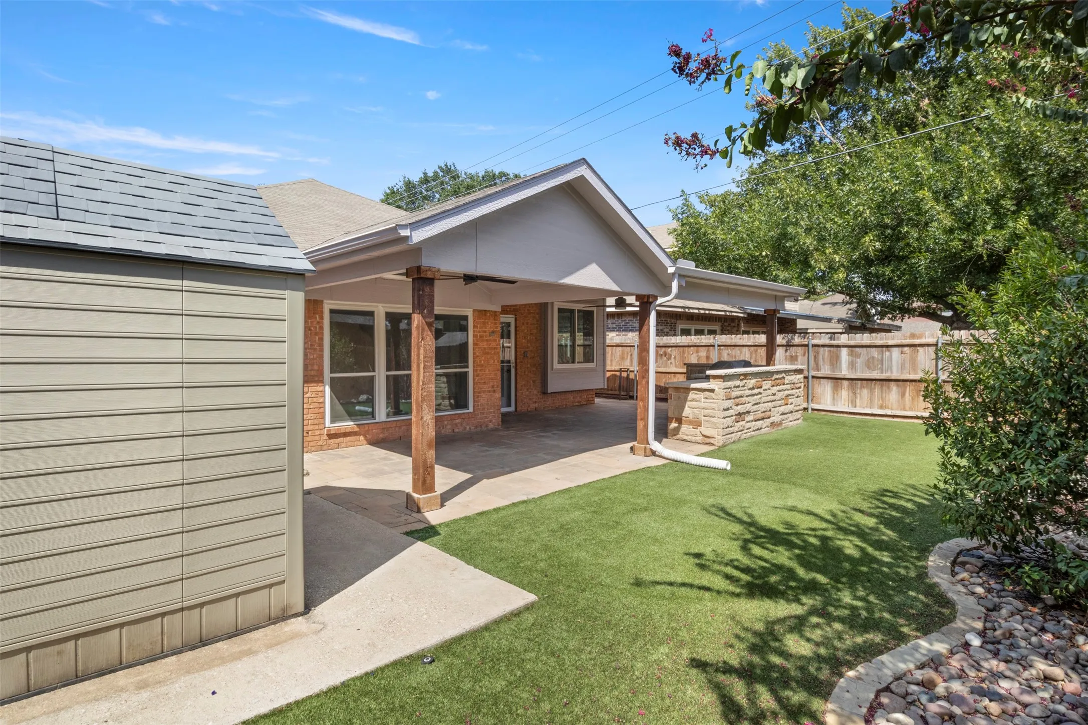 Single Family Residence For Sale in Tarrant County , 8724 Mystic Trail, Fort Worth, Texas 76118, 3 Bedroom, 2 Bathroom, Garage spaces, 1,603 Sqft, built in 1992, mls#21355430, Real Estate Agent in Fort Worth, Homes For Sale in Tarrant county, Homes For Sale in Fort Worth, Realtor in Fort Worth Texas, Real Estate Brokerage Independent Realty Texas, Luminita Cordes Realtor