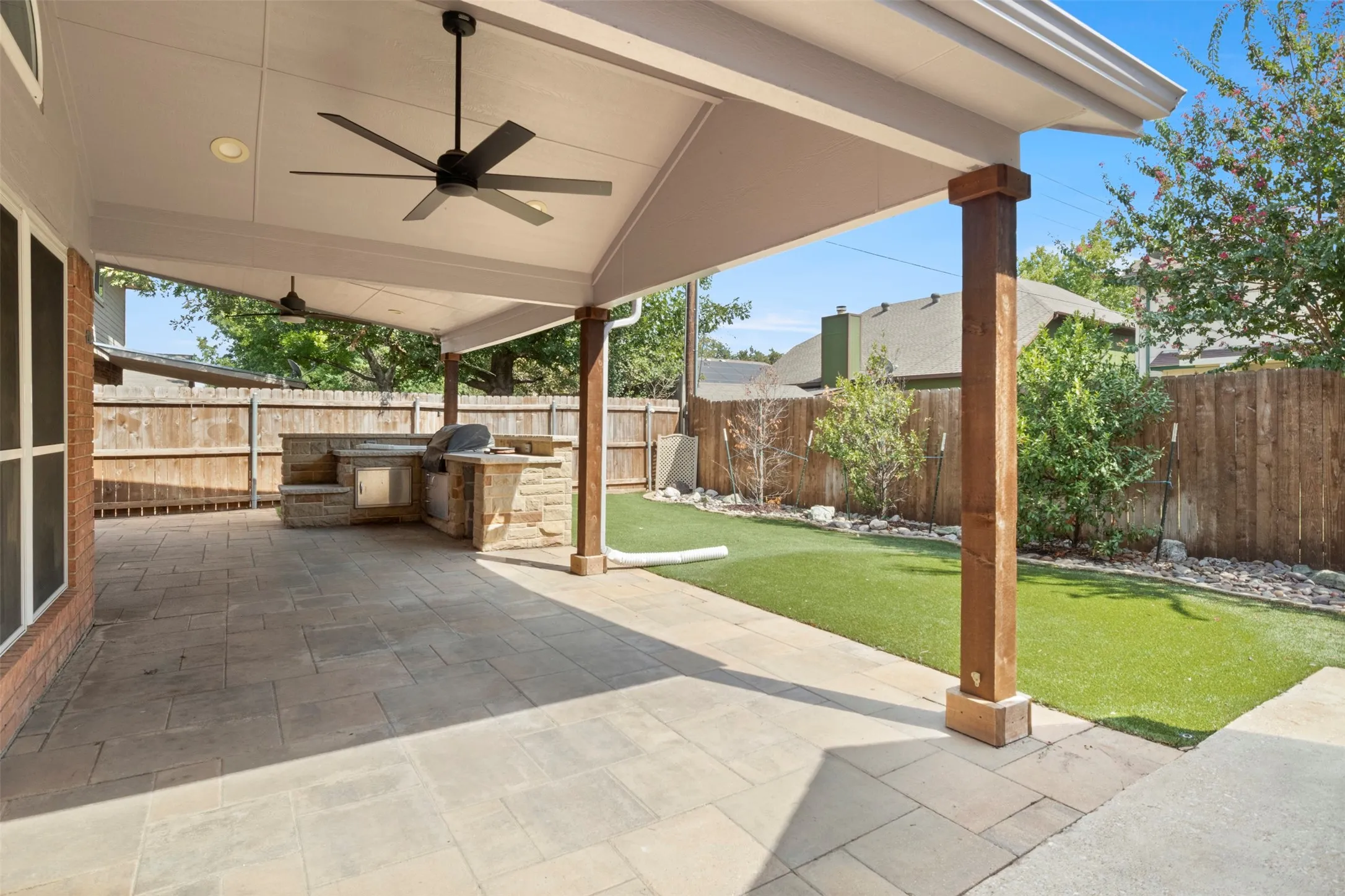 Single Family Residence For Sale in Tarrant County , 8724 Mystic Trail, Fort Worth, Texas 76118, 3 Bedroom, 2 Bathroom, Garage spaces, 1,603 Sqft, built in 1992, mls#21355430, Real Estate Agent in Fort Worth, Homes For Sale in Tarrant county, Homes For Sale in Fort Worth, Realtor in Fort Worth Texas, Real Estate Brokerage Independent Realty Texas, Luminita Cordes Realtor