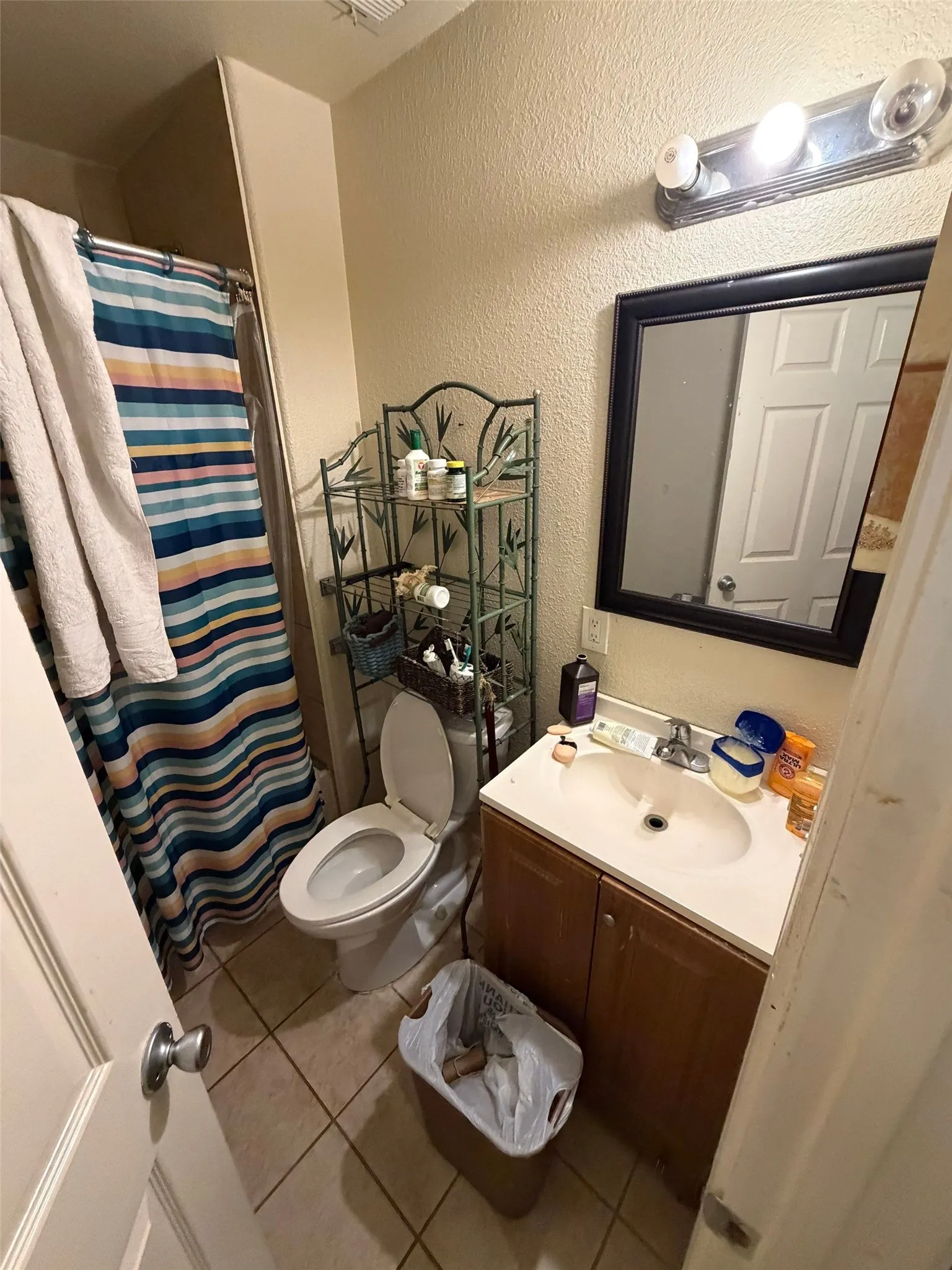 Single Family Residence For Sale in Dallas County , 345 Old Mill Court, Dallas, Texas 75217, 3 Bedroom, 2 Bathroom, 2 Garage spaces, 1,492 Sqft, built in 1961, mls#21355370, Real Estate Agent in Dallas, Homes For Sale in Dallas county, Homes For Sale in Dallas, Realtor in Dallas Texas, Real Estate Brokerage Independent Realty Texas, Luminita Cordes Realtor