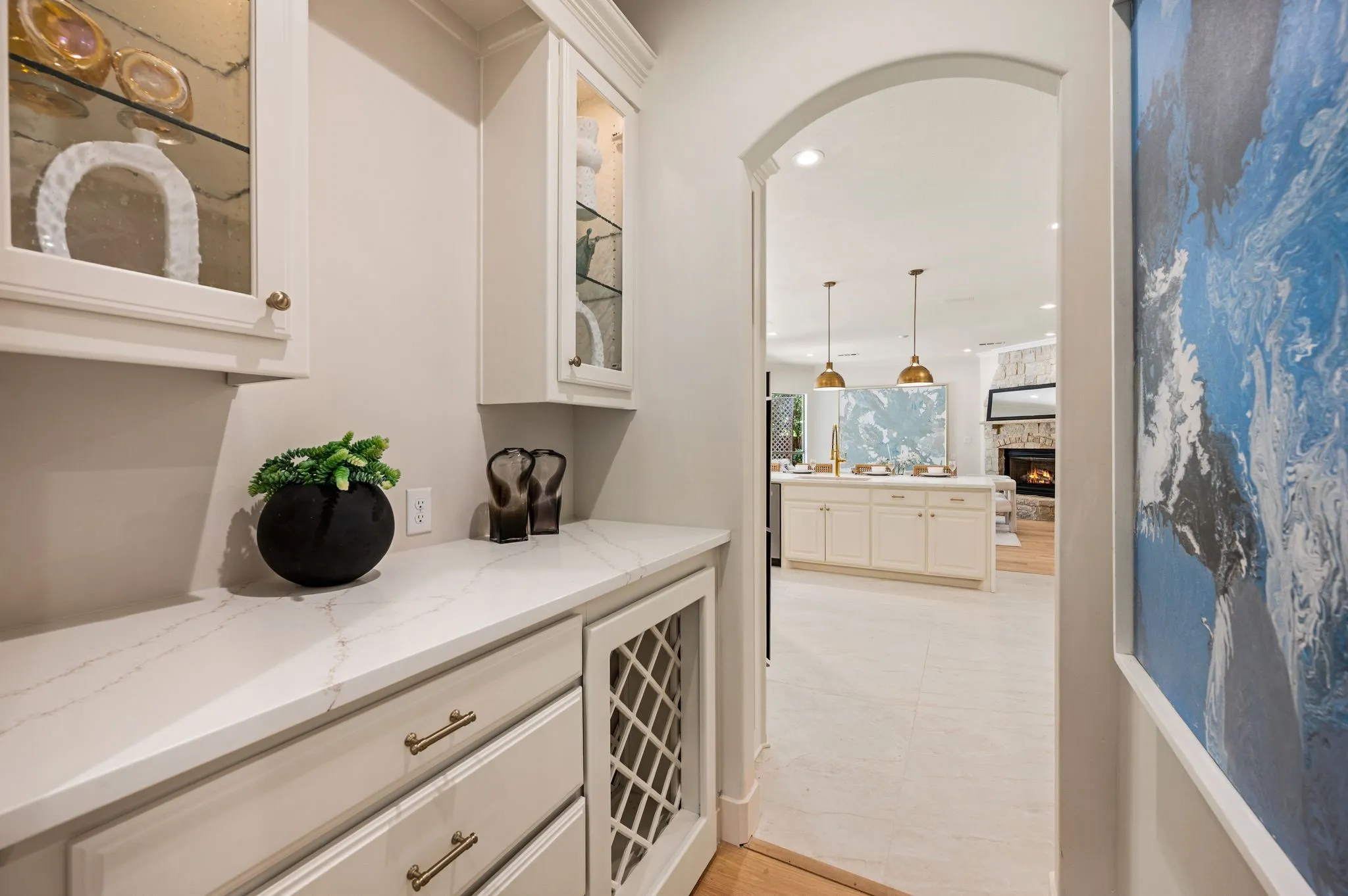 Single Family Residence For Sale in Tarrant County , 205 Raintree Court, Colleyville, Texas 76034, 5 Bedroom, 6 Bathroom, 4 Garage spaces, 5,143 Sqft, built in 2004, mls#21344881, Real Estate Agent in Colleyville, Homes For Sale in Tarrant county, Homes For Sale in Colleyville, Realtor in Colleyville Texas, Real Estate Brokerage Independent Realty Texas, Luminita Cordes Realtor