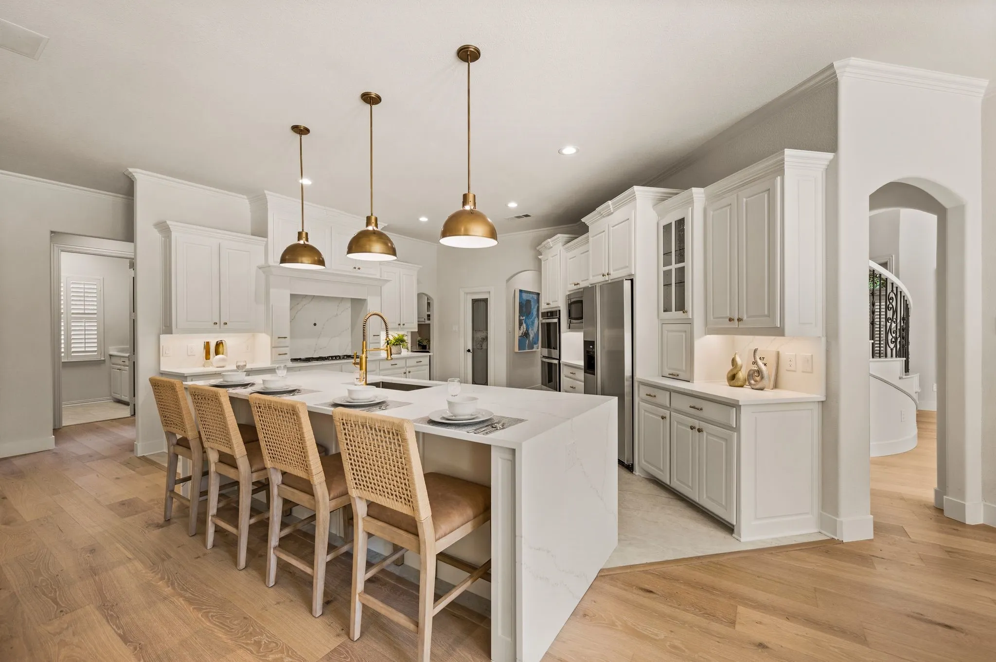 Single Family Residence For Sale in Tarrant County , 205 Raintree Court, Colleyville, Texas 76034, 5 Bedroom, 6 Bathroom, 4 Garage spaces, 5,143 Sqft, built in 2004, mls#21344881, Real Estate Agent in Colleyville, Homes For Sale in Tarrant county, Homes For Sale in Colleyville, Realtor in Colleyville Texas, Real Estate Brokerage Independent Realty Texas, Luminita Cordes Realtor