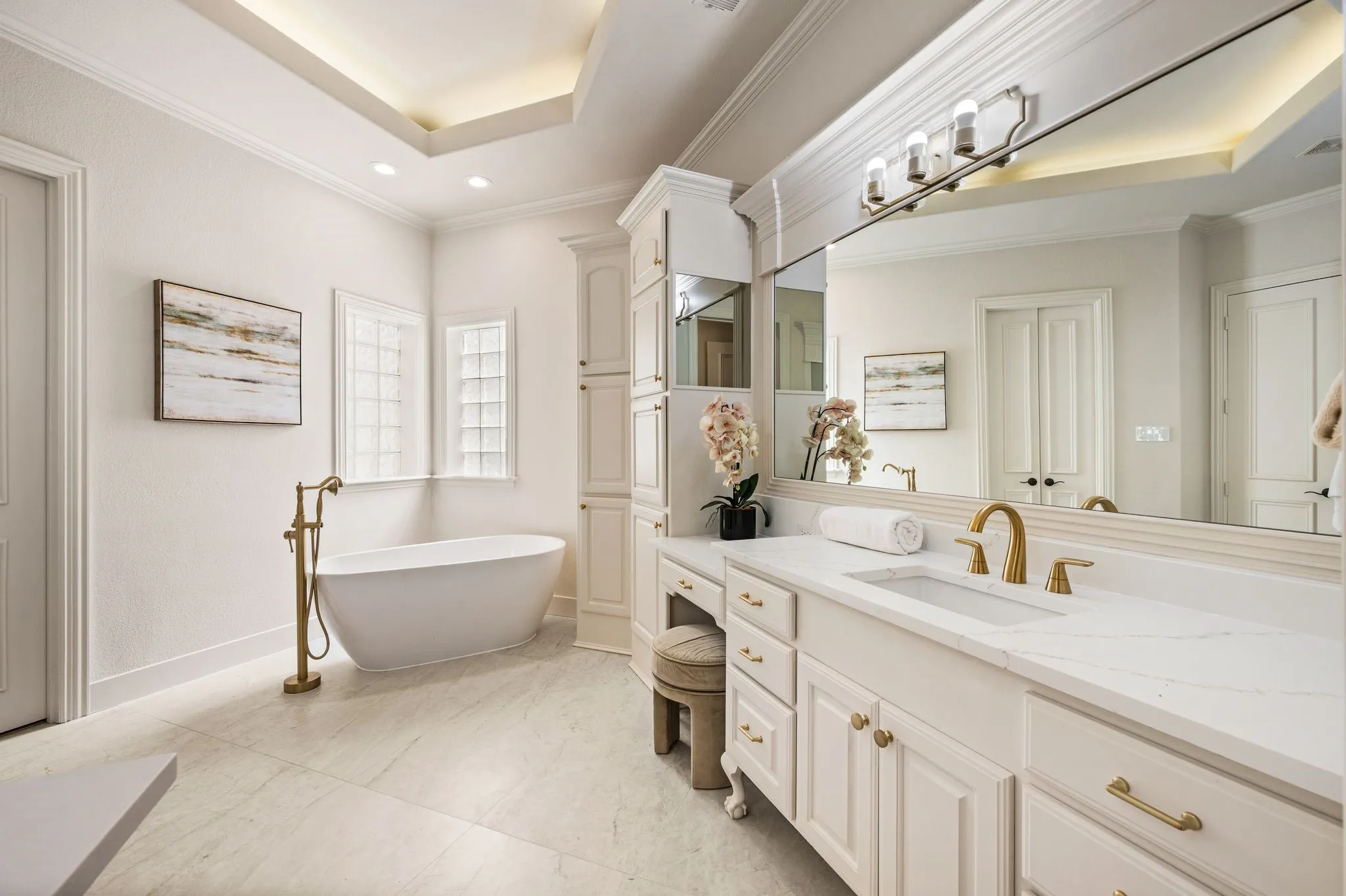 Single Family Residence For Sale in Tarrant County , 205 Raintree Court, Colleyville, Texas 76034, 5 Bedroom, 6 Bathroom, 4 Garage spaces, 5,143 Sqft, built in 2004, mls#21344881, Real Estate Agent in Colleyville, Homes For Sale in Tarrant county, Homes For Sale in Colleyville, Realtor in Colleyville Texas, Real Estate Brokerage Independent Realty Texas, Luminita Cordes Realtor