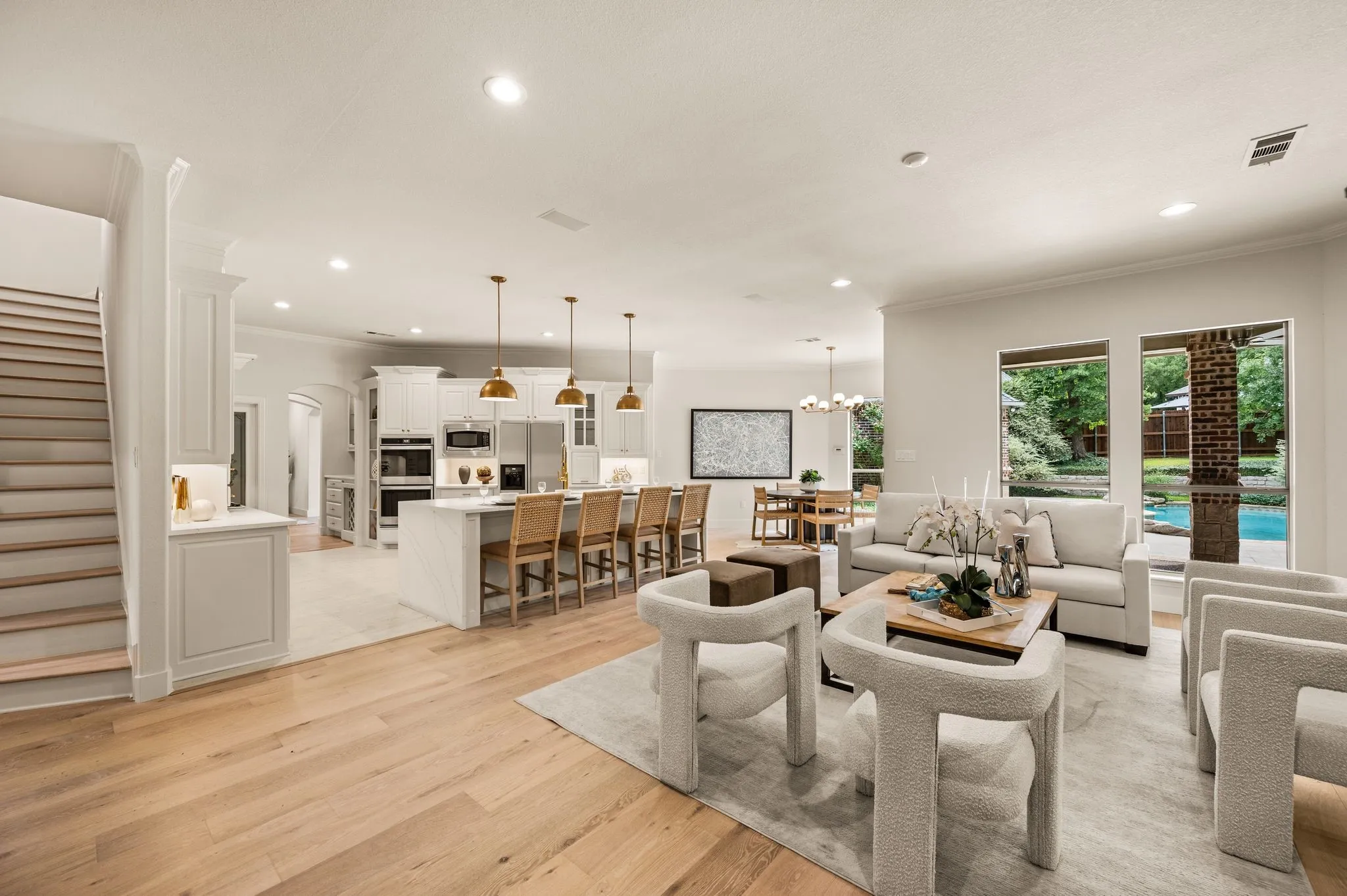 Single Family Residence For Sale in Tarrant County , 205 Raintree Court, Colleyville, Texas 76034, 5 Bedroom, 6 Bathroom, 4 Garage spaces, 5,143 Sqft, built in 2004, mls#21344881, Real Estate Agent in Colleyville, Homes For Sale in Tarrant county, Homes For Sale in Colleyville, Realtor in Colleyville Texas, Real Estate Brokerage Independent Realty Texas, Luminita Cordes Realtor