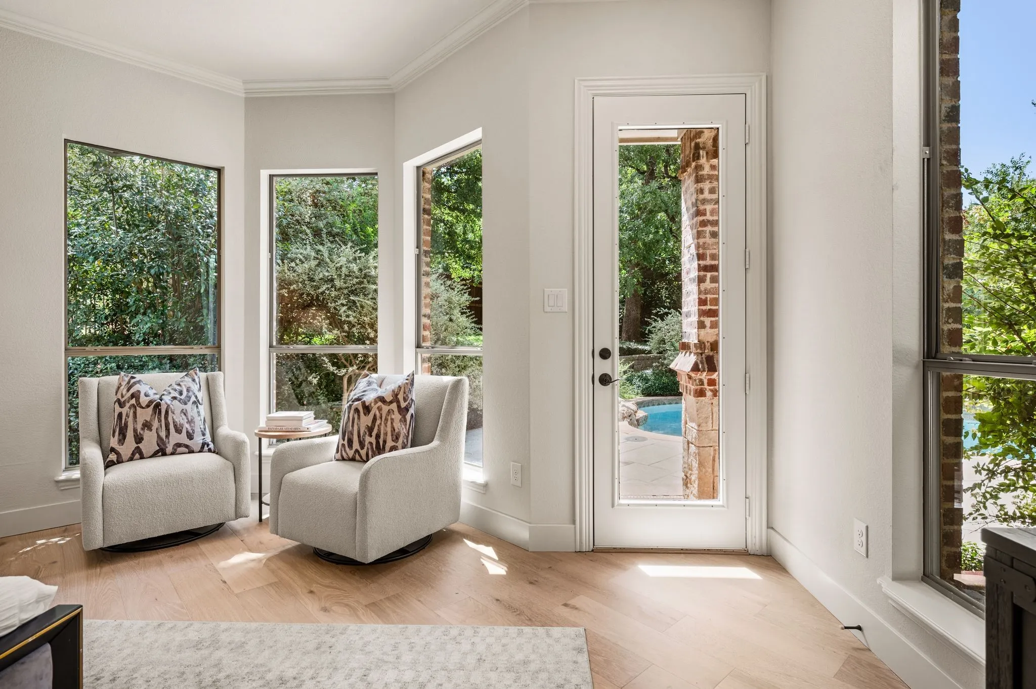 Single Family Residence For Sale in Tarrant County , 205 Raintree Court, Colleyville, Texas 76034, 5 Bedroom, 6 Bathroom, 4 Garage spaces, 5,143 Sqft, built in 2004, mls#21344881, Real Estate Agent in Colleyville, Homes For Sale in Tarrant county, Homes For Sale in Colleyville, Realtor in Colleyville Texas, Real Estate Brokerage Independent Realty Texas, Luminita Cordes Realtor