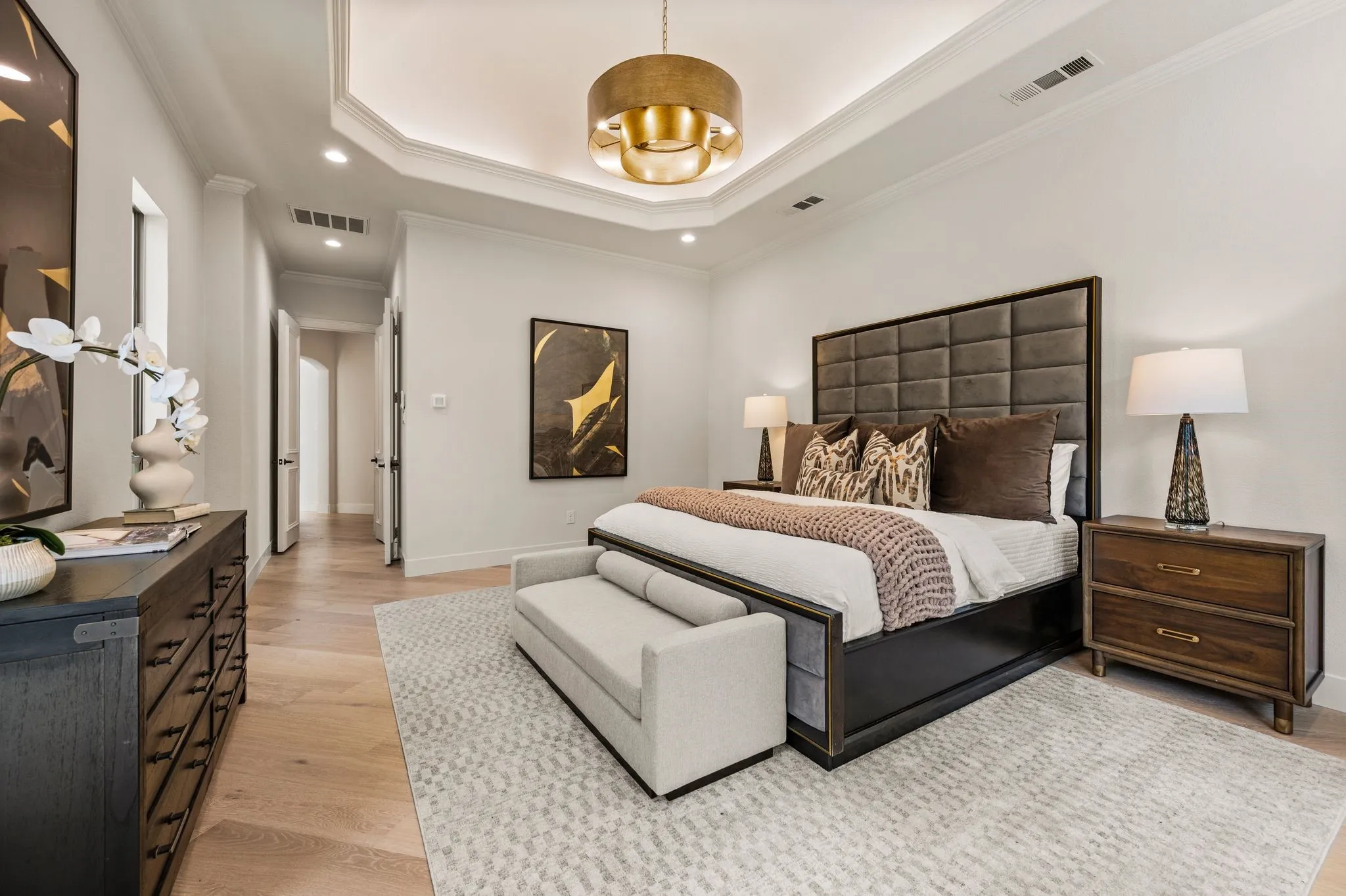 Single Family Residence For Sale in Tarrant County , 205 Raintree Court, Colleyville, Texas 76034, 5 Bedroom, 6 Bathroom, 4 Garage spaces, 5,143 Sqft, built in 2004, mls#21344881, Real Estate Agent in Colleyville, Homes For Sale in Tarrant county, Homes For Sale in Colleyville, Realtor in Colleyville Texas, Real Estate Brokerage Independent Realty Texas, Luminita Cordes Realtor