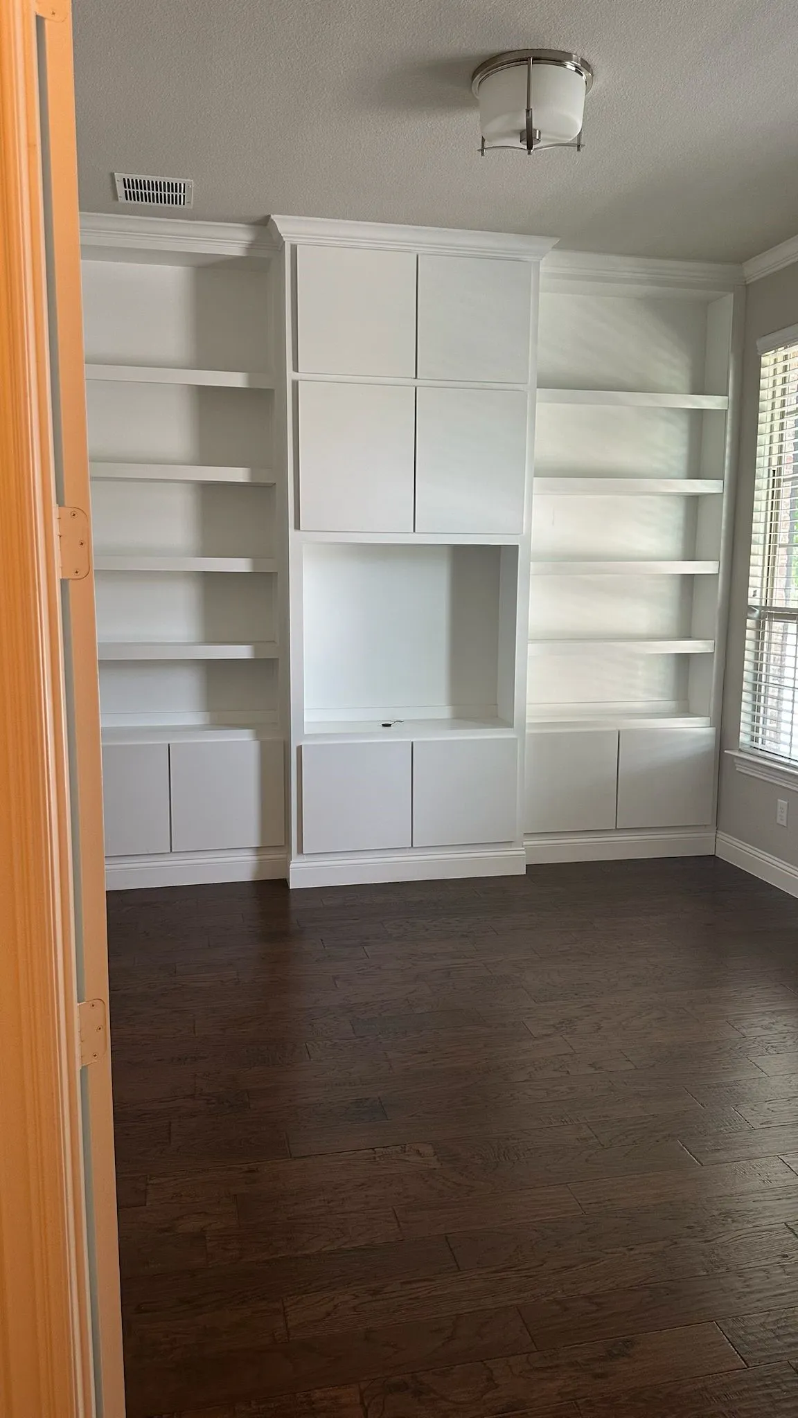 Single Family Residence For Rent in Collin County , 8533 Pine Valley Drive, Mc Kinney, Texas 75070, 4 Bedroom, 4 Bathroom, 3 Garage spaces, 3,461 Sqft, built in 2017, Price $3,600, mls#21354216, Real Estate Agent in Mc Kinney, Homes For Rent in Collin county, Homes For Rent in Mc Kinney, Realtor in Mc Kinney Texas, Real Estate Brokerage Independent Realty Texas, Luminita Cordes Realtor