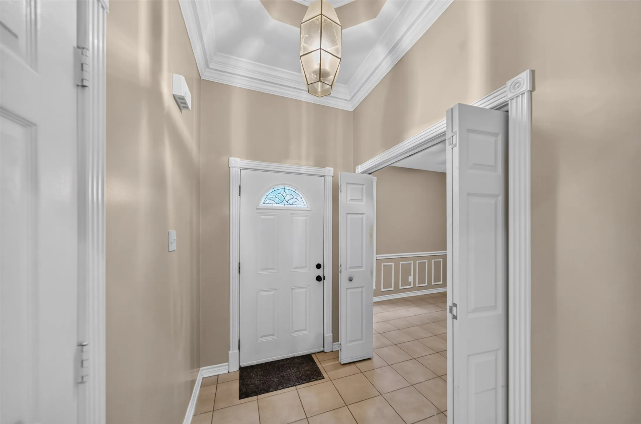 Single Family Residence For Sale in Smith County , 9314 Londonderry, Tyler, Texas 75703, 4 Bedroom, 2 Bathroom, 2 Garage spaces, 1,760 Sqft, built in 1995, mls#21355096, Real Estate Agent in Tyler, Homes For Sale in Smith county, Homes For Sale in Tyler, Realtor in Tyler Texas, Real Estate Brokerage Independent Realty Texas, Luminita Cordes Realtor