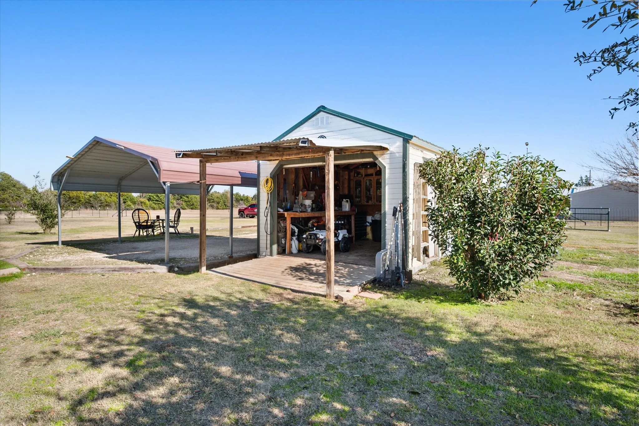 Mobile Home For Sale in Navarro County , 16857 Fm 639 E, Purdon, Texas 76679, 4 Bedroom, 3 Bathroom, 1 Garage spaces, 2,040 Sqft, built in 2024, Price $499,999, mls#21355349, Real Estate Agent in Purdon, Homes For Sale in Navarro county, Homes For Sale in Purdon, Realtor in Purdon Texas, Real Estate Brokerage Independent Realty Texas, Luminita Cordes Realtor