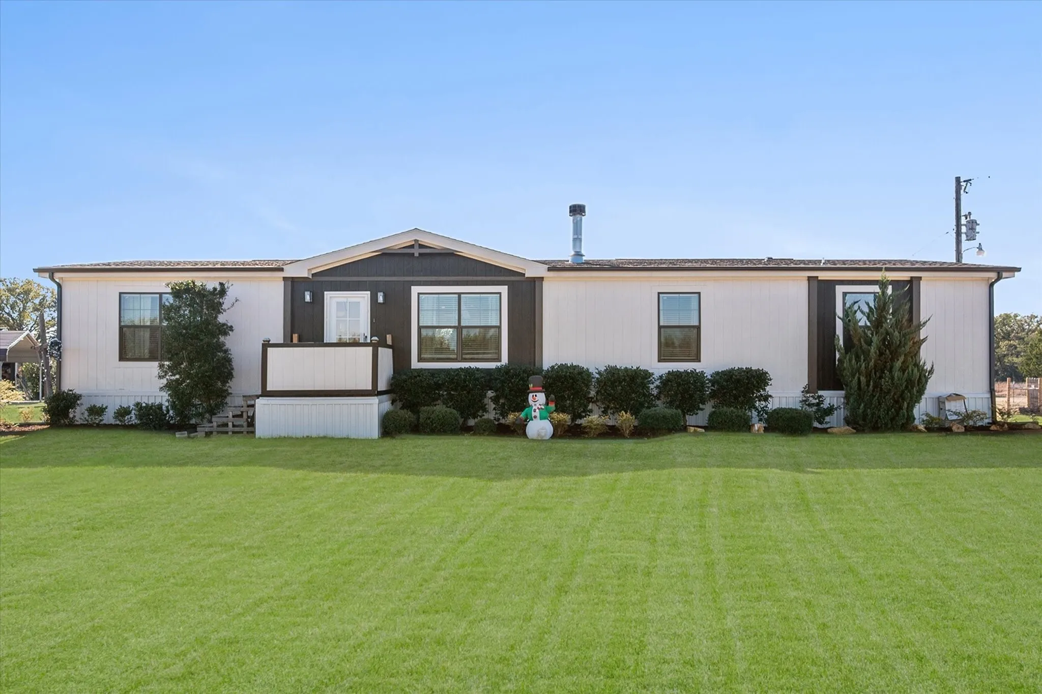 Mobile Home For Sale in Navarro County , 16857 Fm 639 E, Purdon, Texas 76679, 4 Bedroom, 3 Bathroom, 1 Garage spaces, 2,040 Sqft, built in 2024, Price $499,999, mls#21355349, Real Estate Agent in Purdon, Homes For Sale in Navarro county, Homes For Sale in Purdon, Realtor in Purdon Texas, Real Estate Brokerage Independent Realty Texas, Luminita Cordes Realtor