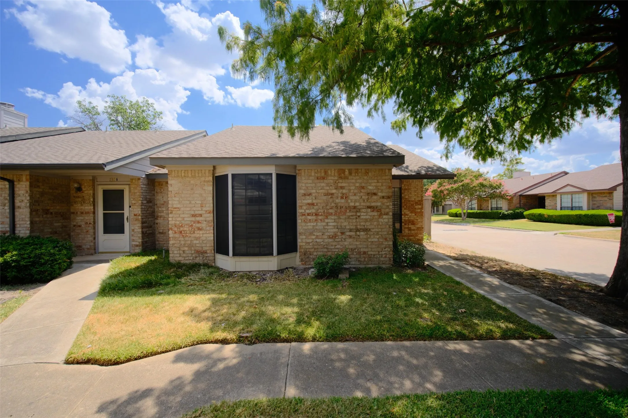 Single Family Residence For Rent in Dallas County , 2111 E Beltline Road, Richardson, Texas 75081, 2 Bedroom, 1 Bathroom, Garage spaces, 908 Sqft, built in 1982, mls#21352031, Real Estate Agent in Richardson, Homes For Rent in Dallas county, Homes For Rent in Richardson, Realtor in Richardson Texas, Real Estate Brokerage Independent Realty Texas, Luminita Cordes Realtor