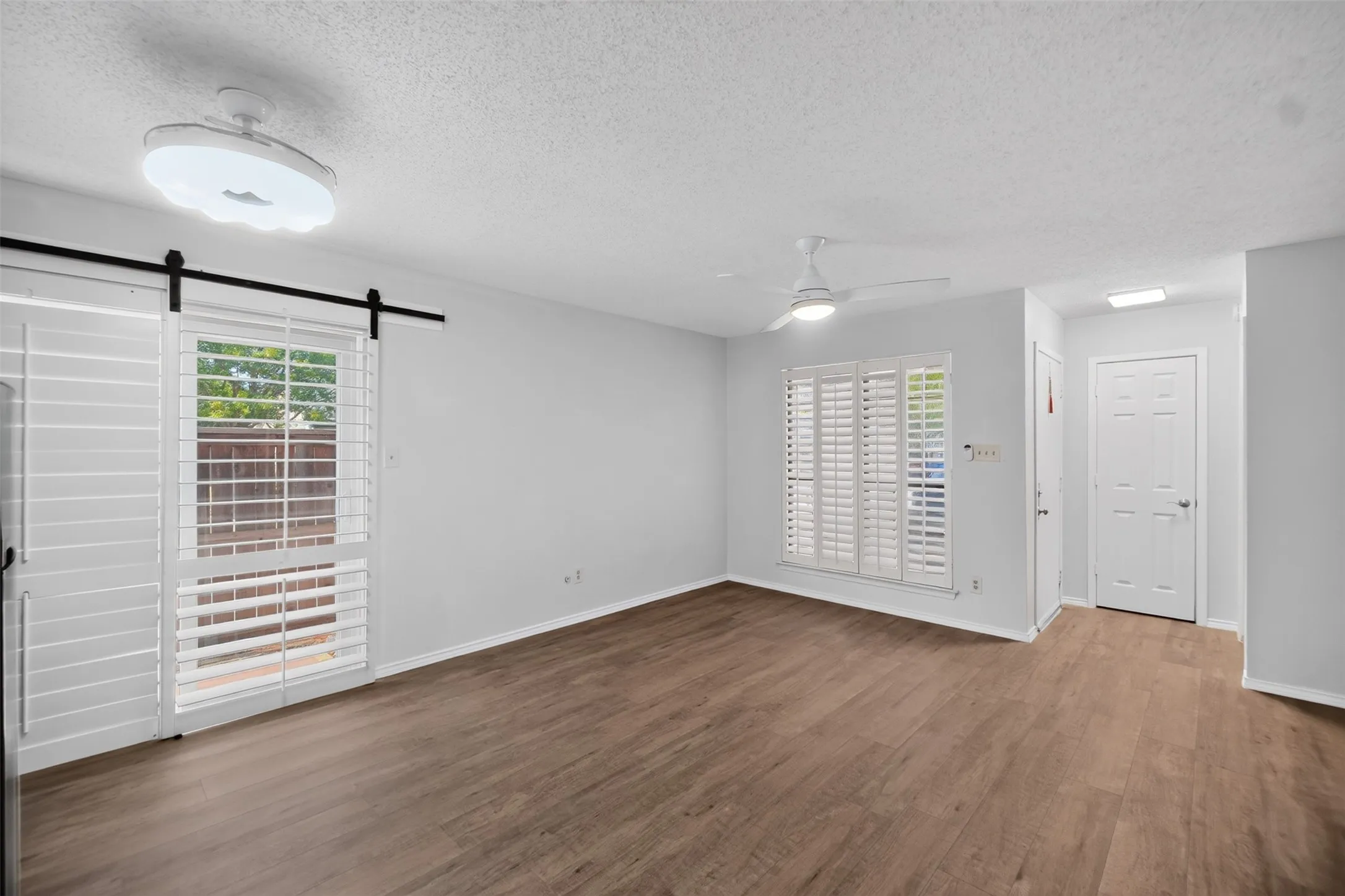 Single Family Residence For Rent in Dallas County , 2111 E Beltline Road, Richardson, Texas 75081, 2 Bedroom, 1 Bathroom, Garage spaces, 908 Sqft, built in 1982, mls#21352031, Real Estate Agent in Richardson, Homes For Rent in Dallas county, Homes For Rent in Richardson, Realtor in Richardson Texas, Real Estate Brokerage Independent Realty Texas, Luminita Cordes Realtor