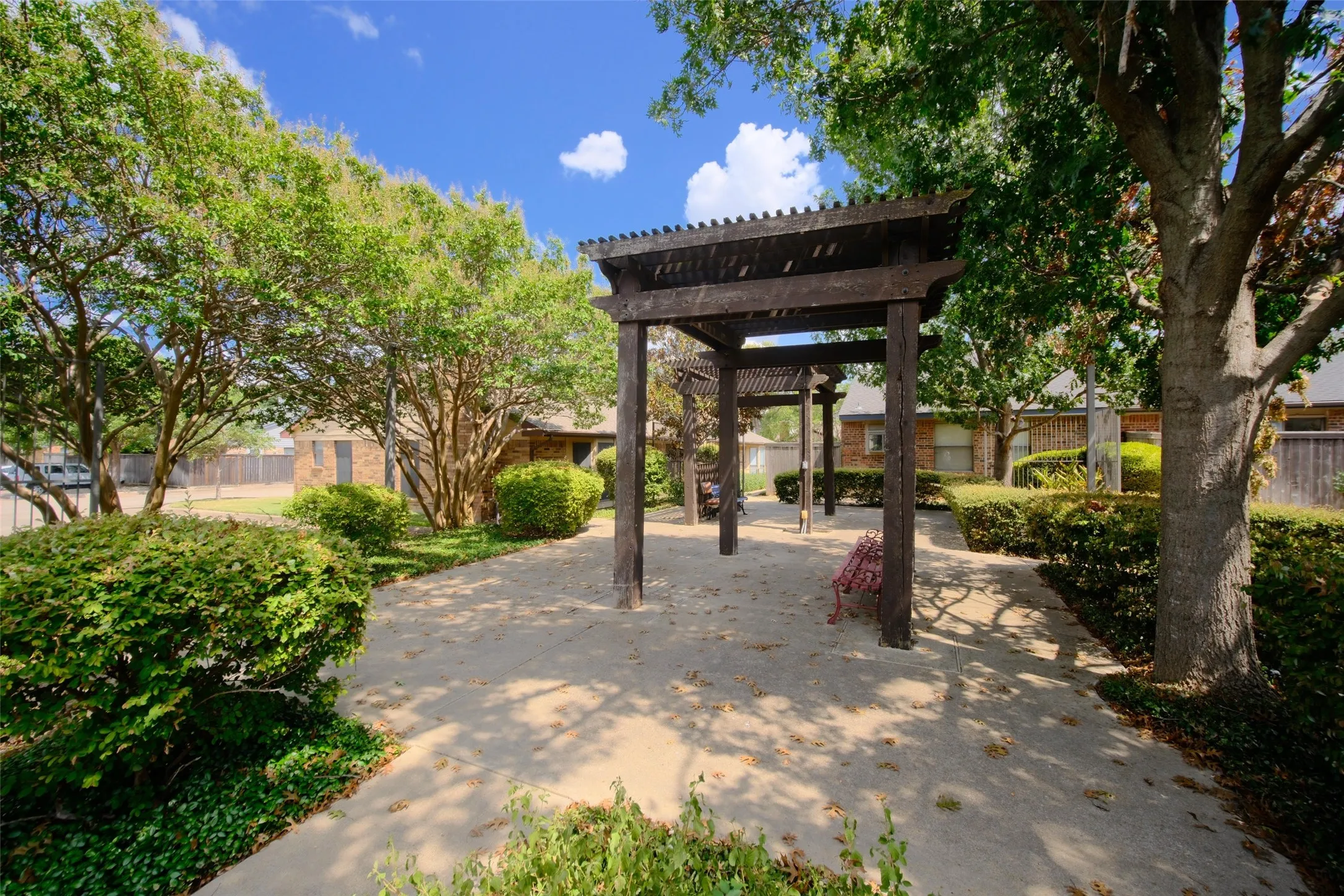 Single Family Residence For Rent in Dallas County , 2111 E Beltline Road, Richardson, Texas 75081, 2 Bedroom, 1 Bathroom, Garage spaces, 908 Sqft, built in 1982, mls#21352031, Real Estate Agent in Richardson, Homes For Rent in Dallas county, Homes For Rent in Richardson, Realtor in Richardson Texas, Real Estate Brokerage Independent Realty Texas, Luminita Cordes Realtor