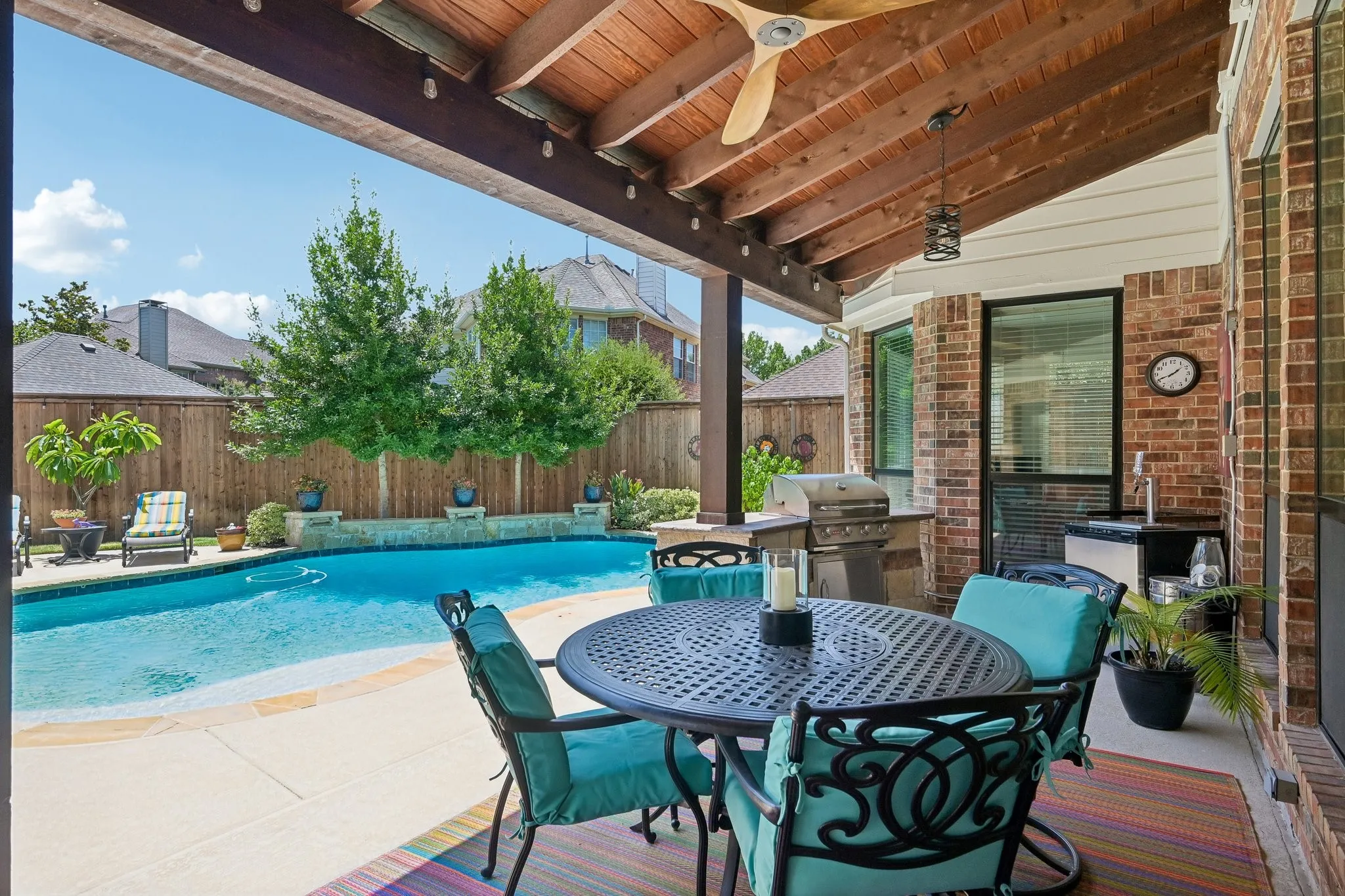 Single Family Residence For Sale in Tarrant County , 1810 Windsong Circle, Keller, Texas 76248, 4 Bedroom, 4 Bathroom, 2 Garage spaces, 3,868 Sqft, built in 1998, mls#21355245, Real Estate Agent in Keller, Homes For Sale in Tarrant county, Homes For Sale in Keller, Realtor in Keller Texas, Real Estate Brokerage Independent Realty Texas, Luminita Cordes Realtor