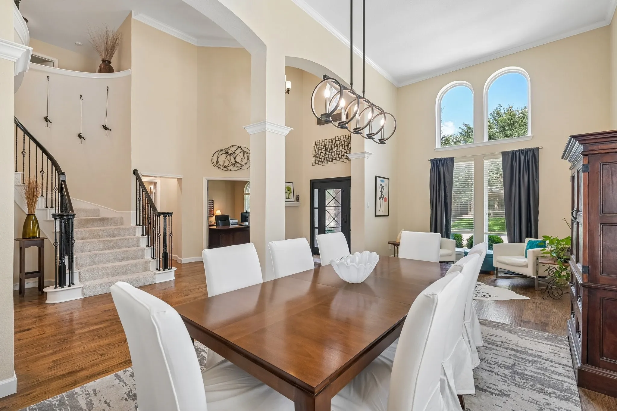 Single Family Residence For Sale in Tarrant County , 1810 Windsong Circle, Keller, Texas 76248, 4 Bedroom, 4 Bathroom, 2 Garage spaces, 3,868 Sqft, built in 1998, mls#21355245, Real Estate Agent in Keller, Homes For Sale in Tarrant county, Homes For Sale in Keller, Realtor in Keller Texas, Real Estate Brokerage Independent Realty Texas, Luminita Cordes Realtor
