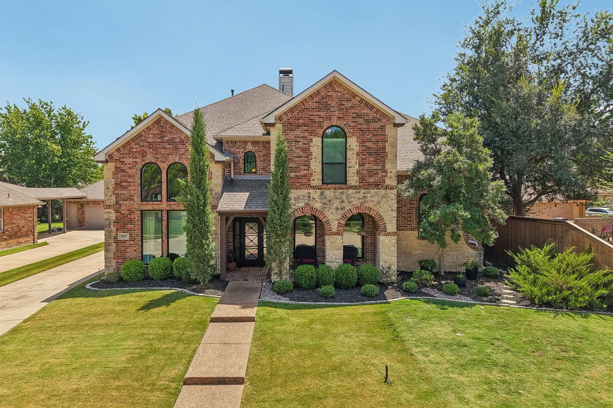 Single Family Residence For Sale in Tarrant County , 1810 Windsong Circle, Keller, Texas 76248, 4 Bedroom, 4 Bathroom, 2 Garage spaces, 3,868 Sqft, built in 1998, mls#21355245, Real Estate Agent in Keller, Homes For Sale in Tarrant county, Homes For Sale in Keller, Realtor in Keller Texas, Real Estate Brokerage Independent Realty Texas, Luminita Cordes Realtor
