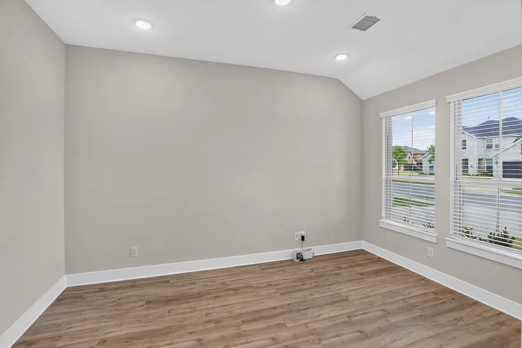Single Family Residence For Sale in Ellis County , 2405 Hitchford Street, Midlothian, Texas 76065, 3 Bedroom, 3 Bathroom, 2 Garage spaces, 2,606 Sqft, built in 2024, mls#21342713, Real Estate Agent in Midlothian, Homes For Sale in Ellis county, Homes For Sale in Midlothian, Realtor in Midlothian Texas, Real Estate Brokerage Independent Realty Texas, Luminita Cordes Realtor