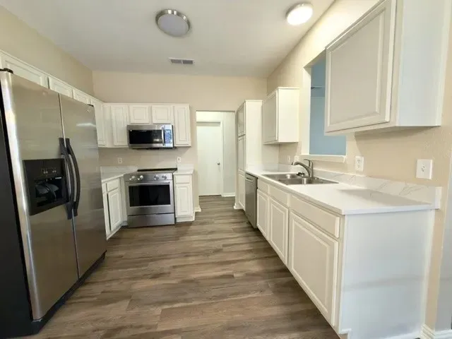 Single Family Residence For Rent in Tarrant County , 4425 Park Creek Court, Fort Worth, Texas 76137, 3 Bedroom, 2 Bathroom, 2 Garage spaces, 1,525 Sqft, built in 1998, mls#21355450, Real Estate Agent in Fort Worth, Homes For Rent in Tarrant county, Homes For Rent in Fort Worth, Realtor in Fort Worth Texas, Real Estate Brokerage Independent Realty Texas, Luminita Cordes Realtor