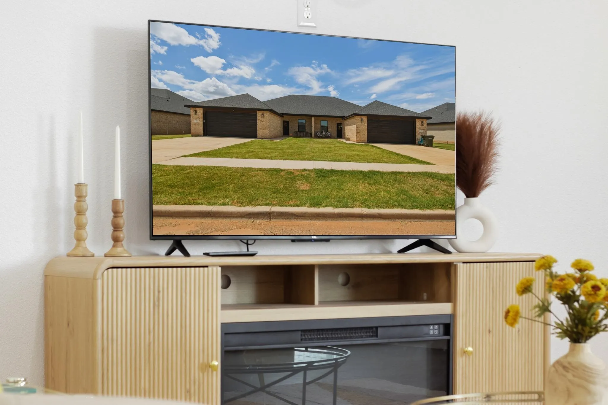 Duplex For Rent in Taylor County , 392 Kristie Path, Abilene, Texas 79602, 3 Bedroom, 2 Bathroom, 2 Garage spaces, 1,434 Sqft, built in 2024, mls#21355455, Real Estate Agent in Abilene, Homes For Rent in Taylor county, Homes For Rent in Abilene, Realtor in Abilene Texas, Real Estate Brokerage Independent Realty Texas, Luminita Cordes Realtor