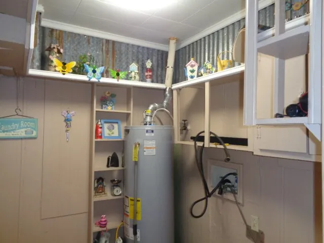 Single Family Residence For Sale in Smith County , 505 Hillcrest Avenue 1, Tyler, Texas 75702, 3 Bedroom, 1 Bathroom, 1 Garage spaces, 1,352 Sqft, built in 1940, mls#21355470, Real Estate Agent in Tyler, Homes For Sale in Smith county, Homes For Sale in Tyler, Realtor in Tyler Texas, Real Estate Brokerage Independent Realty Texas, Luminita Cordes Realtor