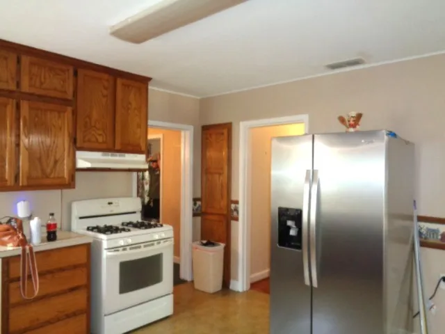 Single Family Residence For Sale in Smith County , 505 Hillcrest Avenue 1, Tyler, Texas 75702, 3 Bedroom, 1 Bathroom, 1 Garage spaces, 1,352 Sqft, built in 1940, mls#21355470, Real Estate Agent in Tyler, Homes For Sale in Smith county, Homes For Sale in Tyler, Realtor in Tyler Texas, Real Estate Brokerage Independent Realty Texas, Luminita Cordes Realtor