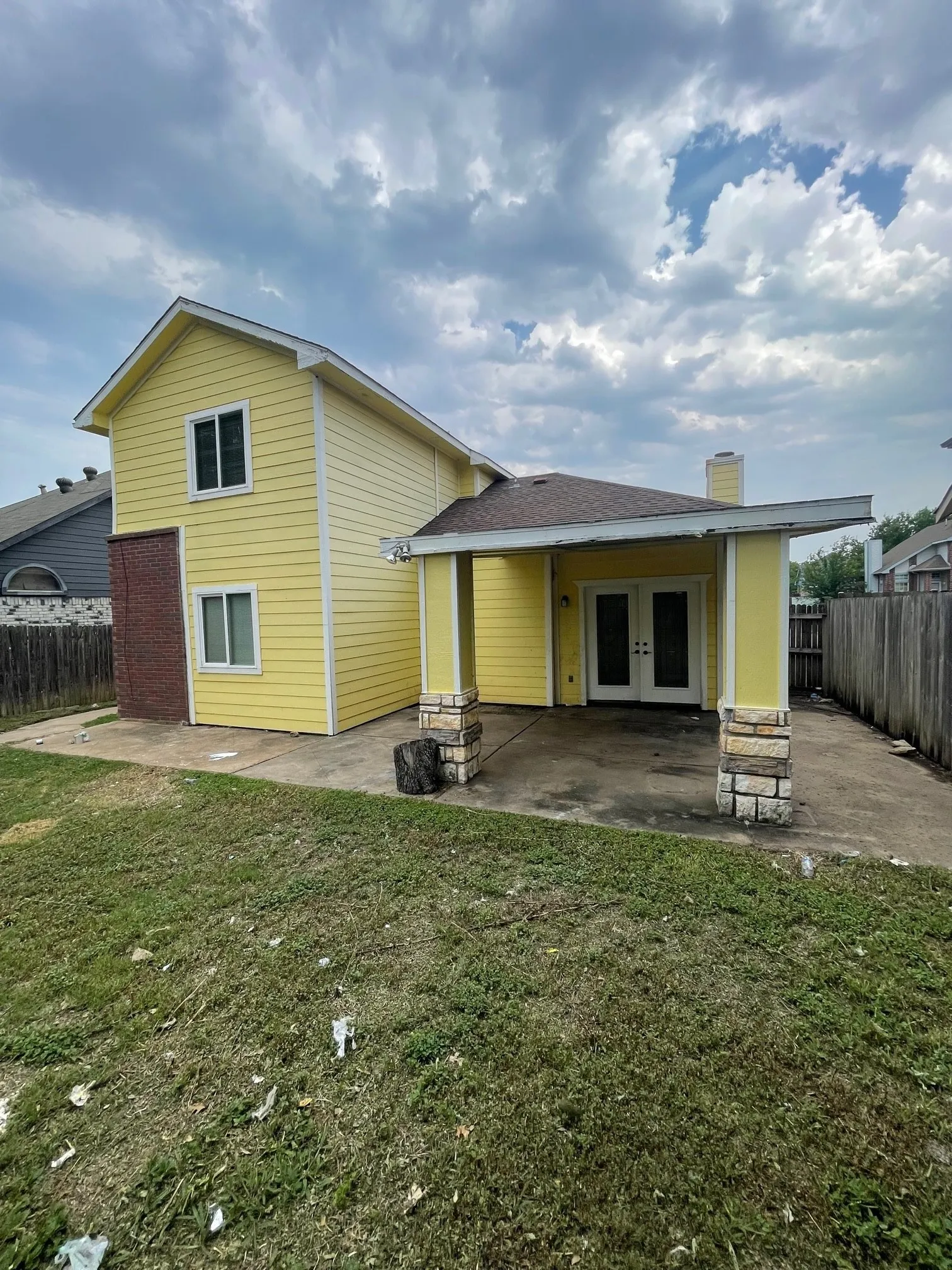 Single Family Residence For Rent in Tarrant County , 5516 Stone Meadow Lane, Fort Worth, Texas 76179, 3 Bedroom, 2 Bathroom, 2 Garage spaces, 1,346 Sqft, built in 1987, mls#21355473, Real Estate Agent in Fort Worth, Homes For Rent in Tarrant county, Homes For Rent in Fort Worth, Realtor in Fort Worth Texas, Real Estate Brokerage Independent Realty Texas, Luminita Cordes Realtor