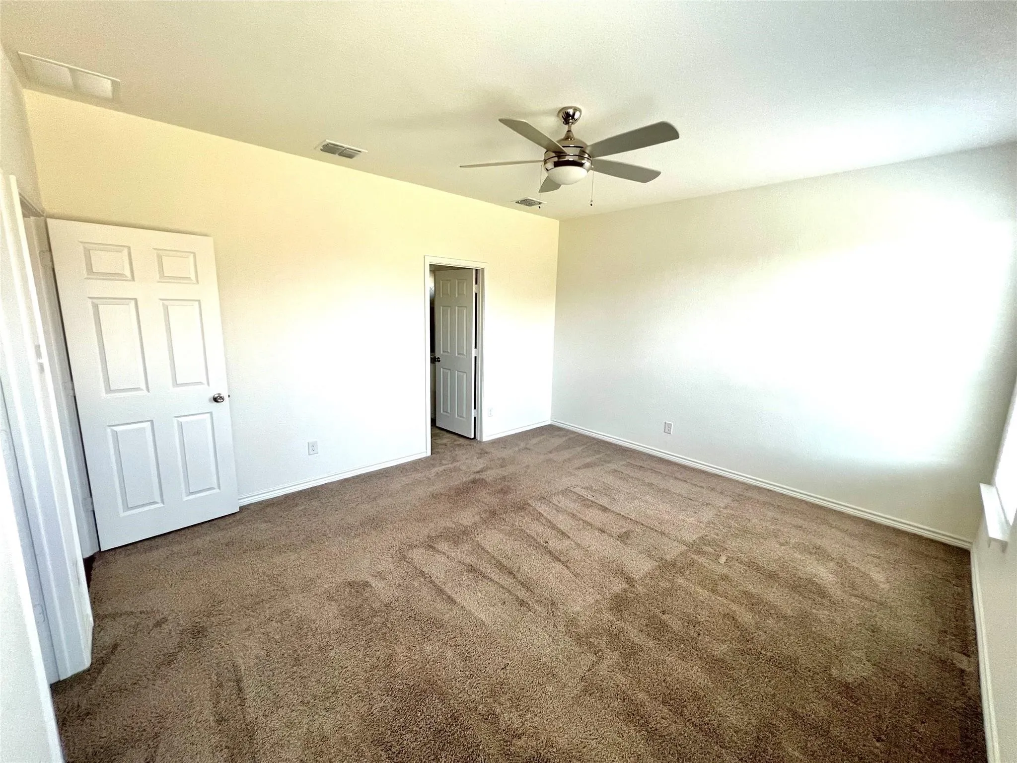Single Family Residence For Rent in Denton County , 1012 West Drive, Aubrey, Texas 76227, 3 Bedroom, 2 Bathroom, 2 Garage spaces, 1,530 Sqft, built in 2021, mls#21352741, Real Estate Agent in Aubrey, Homes For Rent in Denton county, Homes For Rent in Aubrey, Realtor in Aubrey Texas, Real Estate Brokerage Independent Realty Texas, Luminita Cordes Realtor