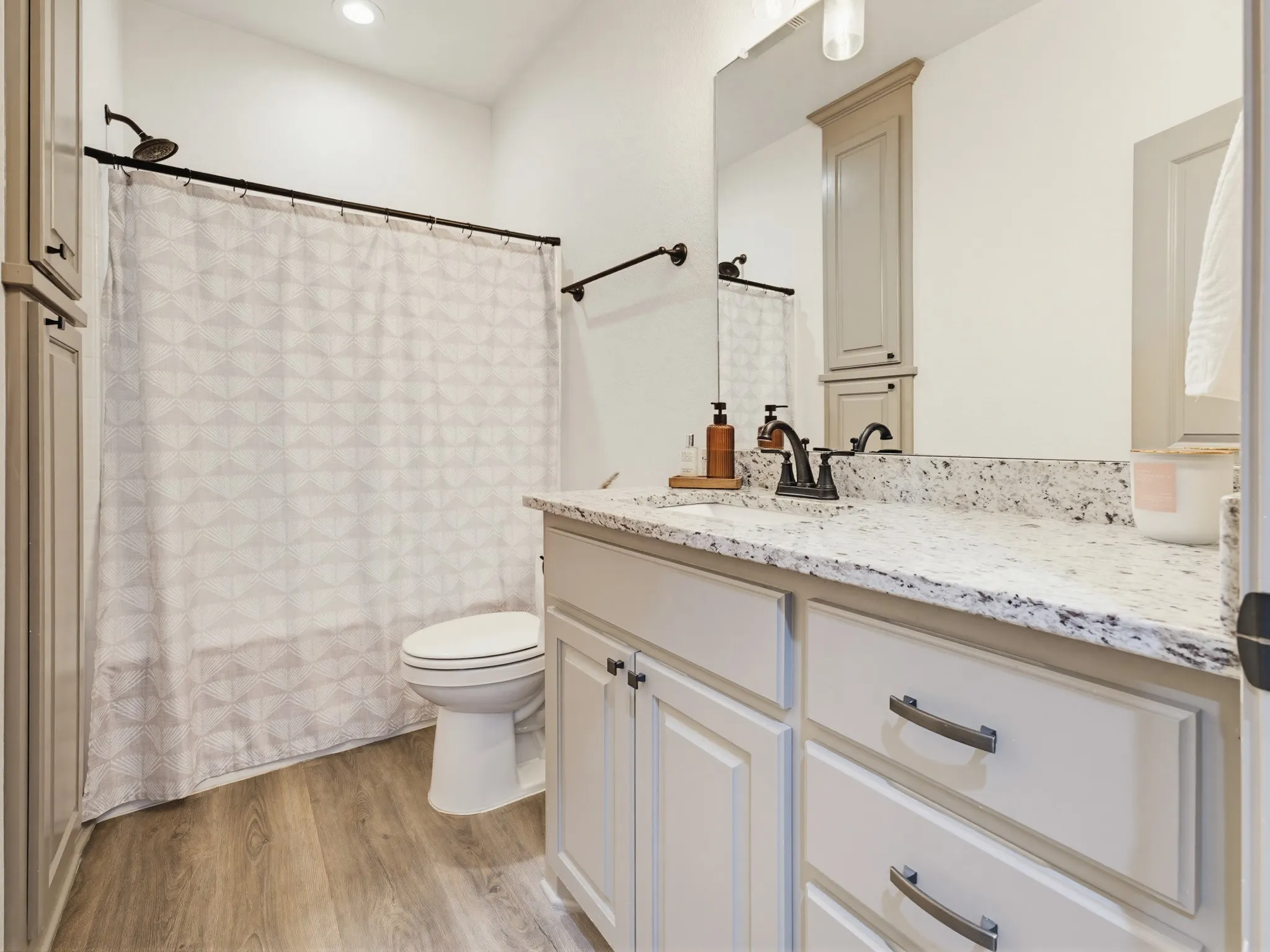 Single Family Residence For Sale in Wise County , 121 Walnut Street, Paradise, Texas 76073, 3 Bedroom, 2 Bathroom, 2 Garage spaces, 1,680 Sqft, built in 2019, mls#21351975, Real Estate Agent in Paradise, Homes For Sale in Wise county, Homes For Sale in Paradise, Realtor in Paradise Texas, Real Estate Brokerage Independent Realty Texas, Luminita Cordes Realtor