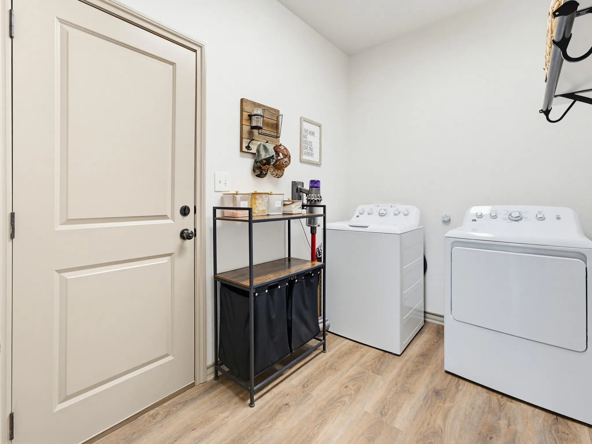Single Family Residence For Sale in Wise County , 121 Walnut Street, Paradise, Texas 76073, 3 Bedroom, 2 Bathroom, 2 Garage spaces, 1,680 Sqft, built in 2019, mls#21351975, Real Estate Agent in Paradise, Homes For Sale in Wise county, Homes For Sale in Paradise, Realtor in Paradise Texas, Real Estate Brokerage Independent Realty Texas, Luminita Cordes Realtor
