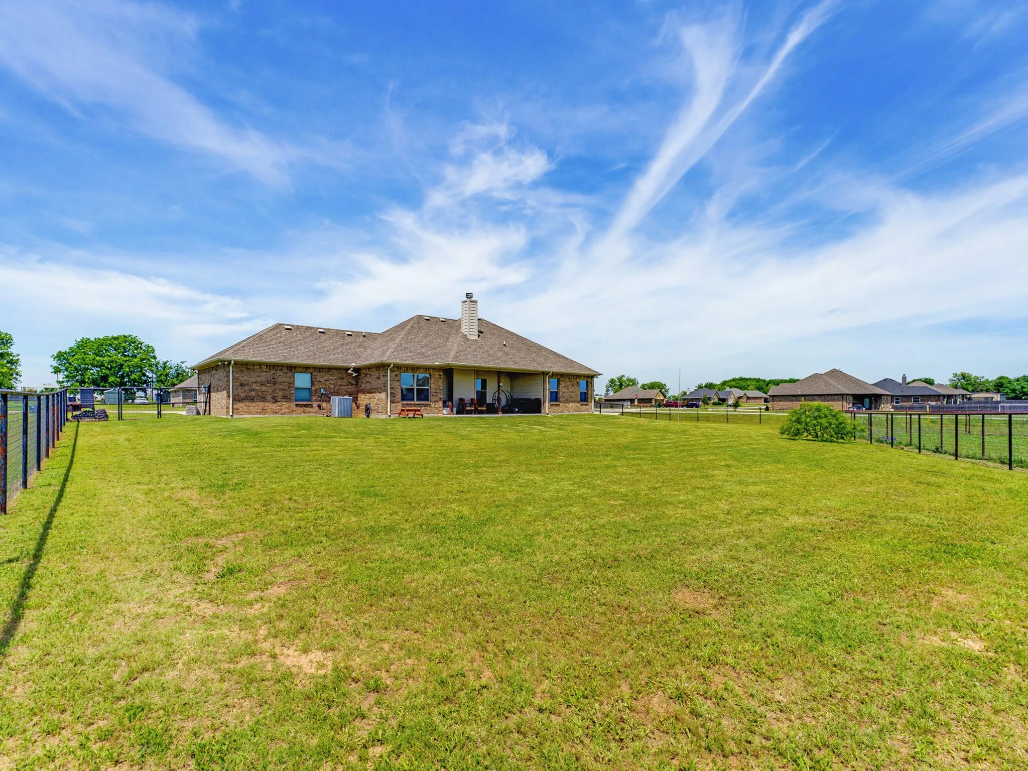 Single Family Residence For Sale in Wise County , 121 Walnut Street, Paradise, Texas 76073, 3 Bedroom, 2 Bathroom, 2 Garage spaces, 1,680 Sqft, built in 2019, mls#21351975, Real Estate Agent in Paradise, Homes For Sale in Wise county, Homes For Sale in Paradise, Realtor in Paradise Texas, Real Estate Brokerage Independent Realty Texas, Luminita Cordes Realtor