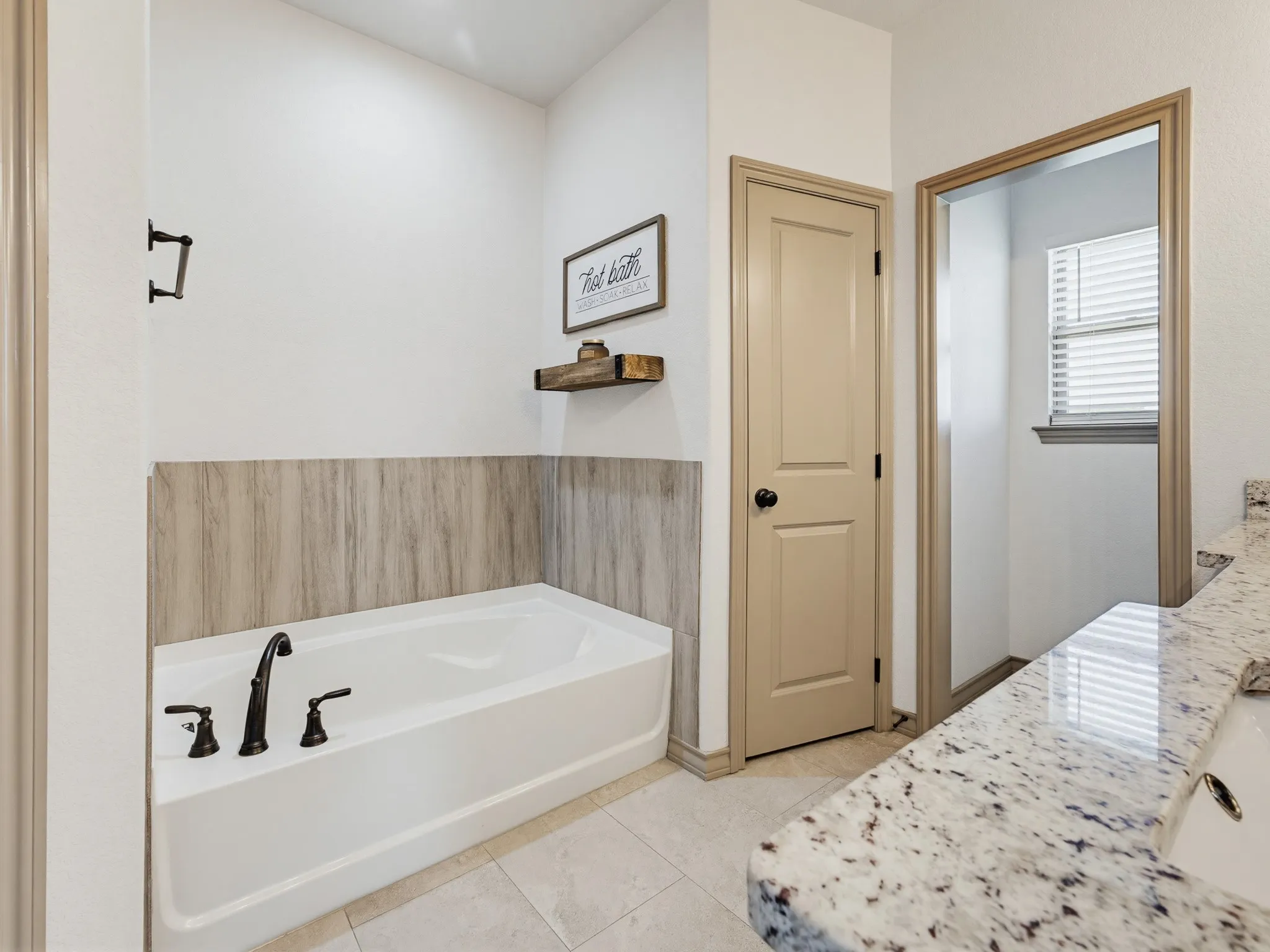 Single Family Residence For Sale in Wise County , 121 Walnut Street, Paradise, Texas 76073, 3 Bedroom, 2 Bathroom, 2 Garage spaces, 1,680 Sqft, built in 2019, mls#21351975, Real Estate Agent in Paradise, Homes For Sale in Wise county, Homes For Sale in Paradise, Realtor in Paradise Texas, Real Estate Brokerage Independent Realty Texas, Luminita Cordes Realtor