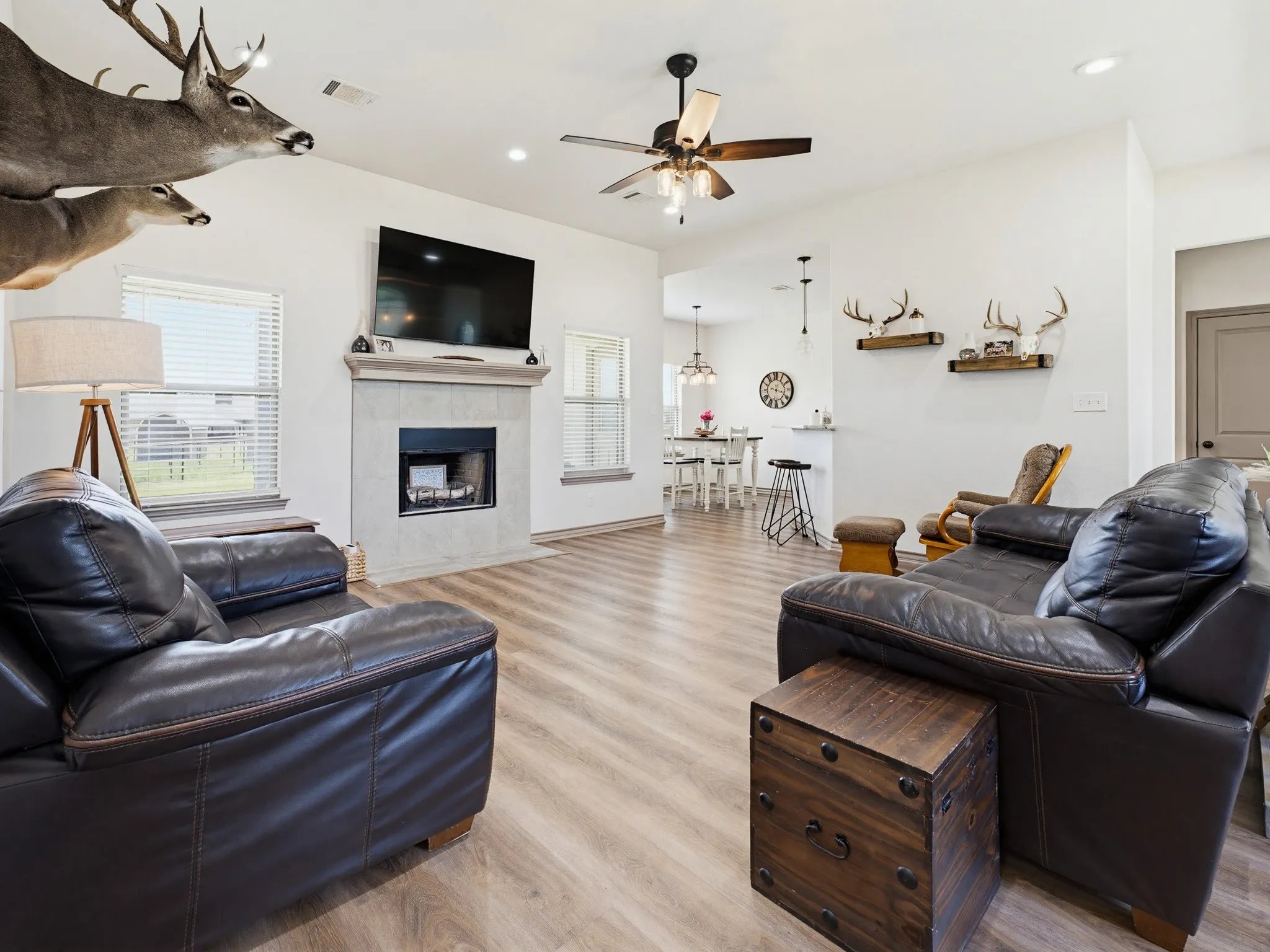 Single Family Residence For Sale in Wise County , 121 Walnut Street, Paradise, Texas 76073, 3 Bedroom, 2 Bathroom, 2 Garage spaces, 1,680 Sqft, built in 2019, mls#21351975, Real Estate Agent in Paradise, Homes For Sale in Wise county, Homes For Sale in Paradise, Realtor in Paradise Texas, Real Estate Brokerage Independent Realty Texas, Luminita Cordes Realtor