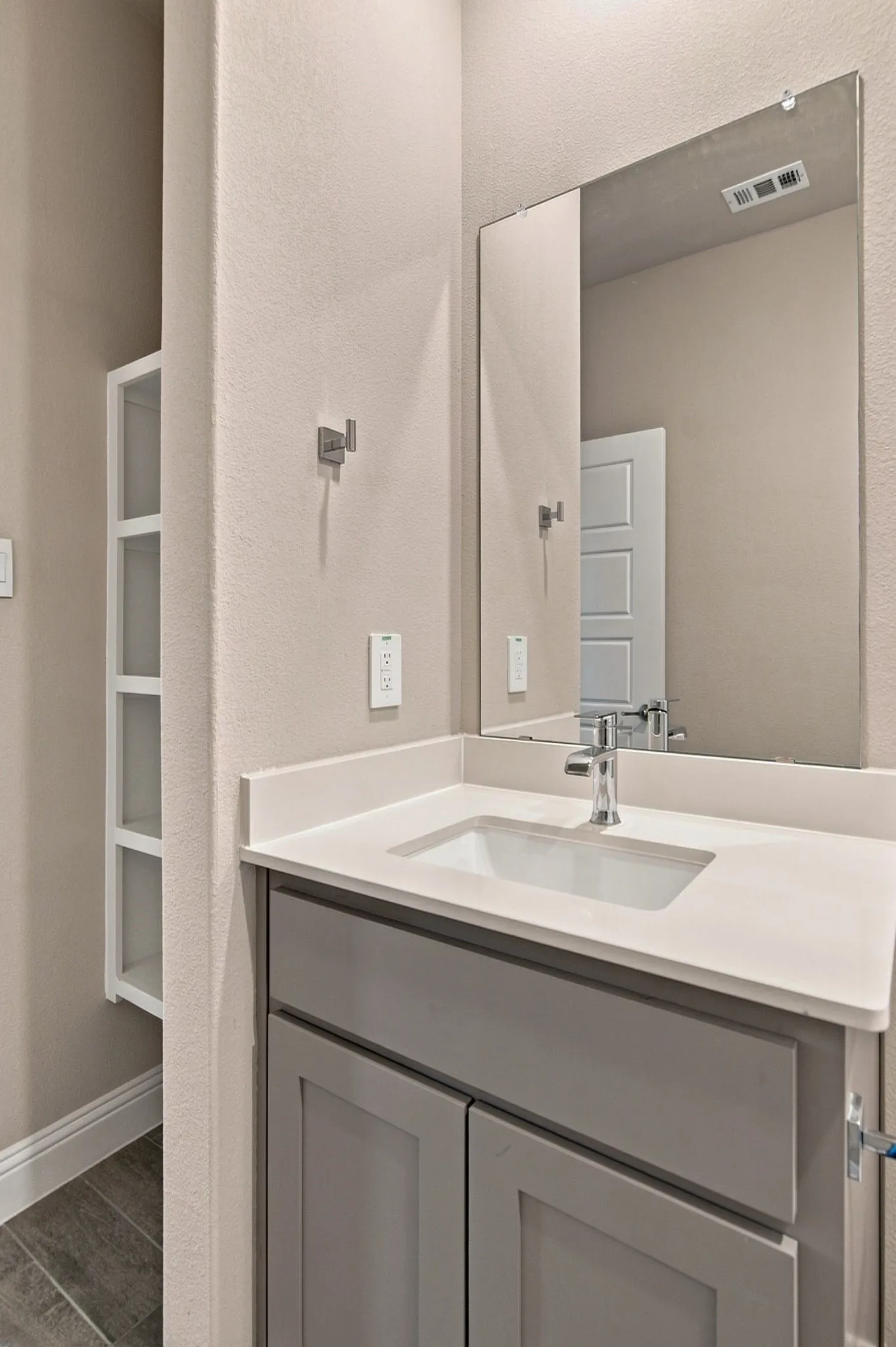 Single Family Residence For Rent in Denton County , 1704 Buzzard Road, Denton, Texas 76205, 4 Bedroom, 2 Bathroom, 2 Garage spaces, 1,718 Sqft, built in 2024, mls#21350062, Real Estate Agent in Denton, Homes For Rent in Denton county, Homes For Rent in Denton, Realtor in Denton Texas, Real Estate Brokerage Independent Realty Texas, Luminita Cordes Realtor