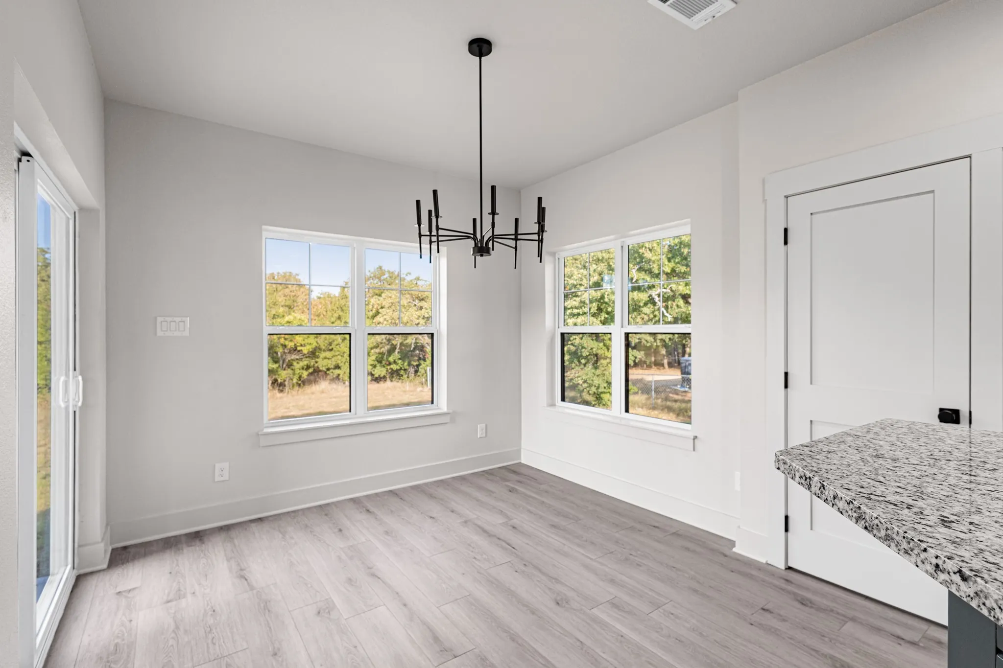 Single Family Residence For Sale in Wise County , 121 Jim Walter Drive, Runaway Bay, Texas 76426, 3 Bedroom, 3 Bathroom, 3 Garage spaces, 1,986 Sqft, built in 2023, mls#21355433, Real Estate Agent in Runaway Bay, Homes For Sale in Wise county, Homes For Sale in Runaway Bay, Realtor in Runaway Bay Texas, Real Estate Brokerage Independent Realty Texas, Luminita Cordes Realtor