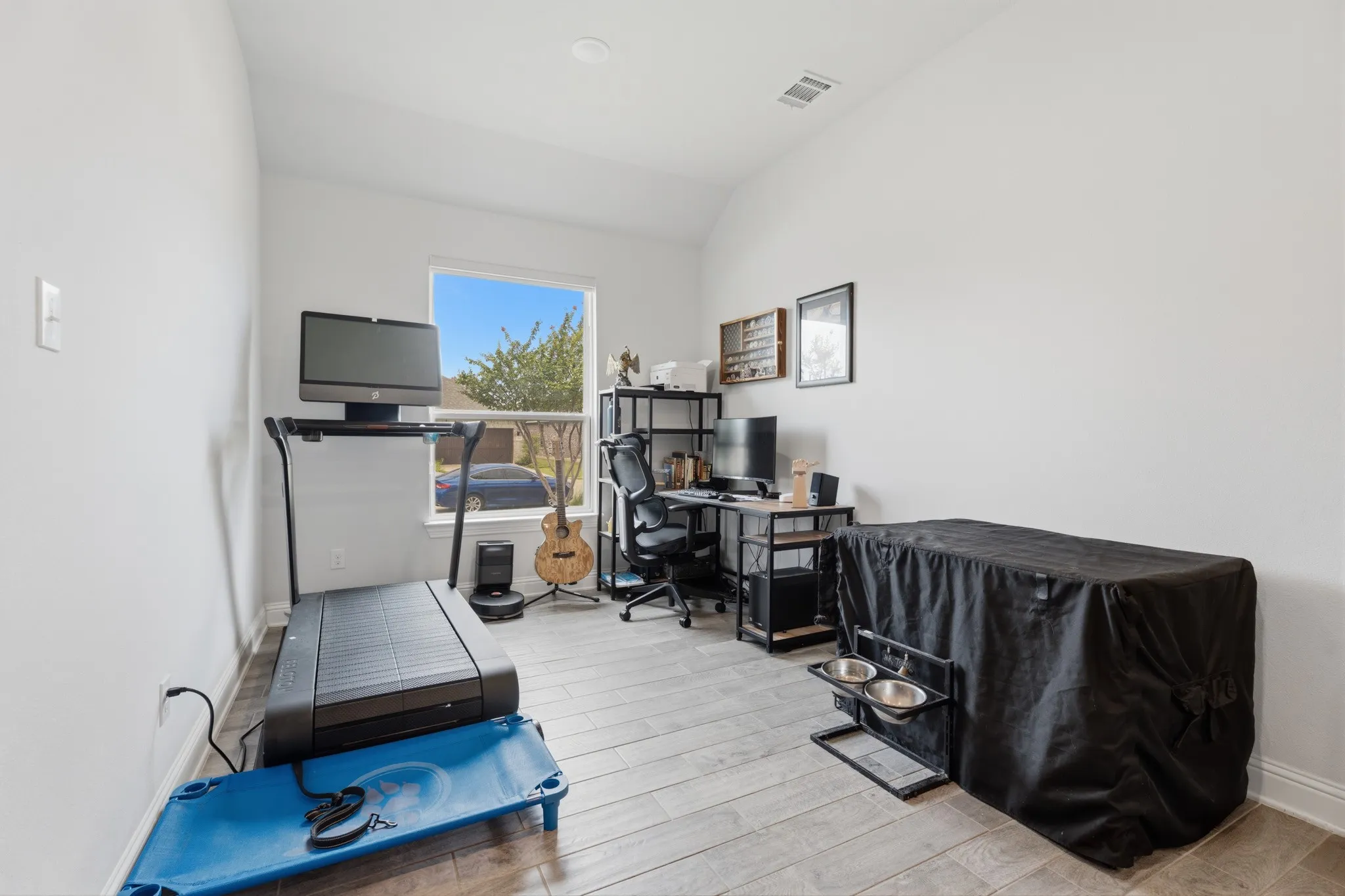 Single Family Residence For Sale in Denton County , 2105 Ella Lane, Carrollton, Texas 75010, 3 Bedroom, 2 Bathroom, 2 Garage spaces, 2,087 Sqft, built in 2019, mls#21355499, Real Estate Agent in Carrollton, Homes For Sale in Denton county, Homes For Sale in Carrollton, Realtor in Carrollton Texas, Real Estate Brokerage Independent Realty Texas, Luminita Cordes Realtor