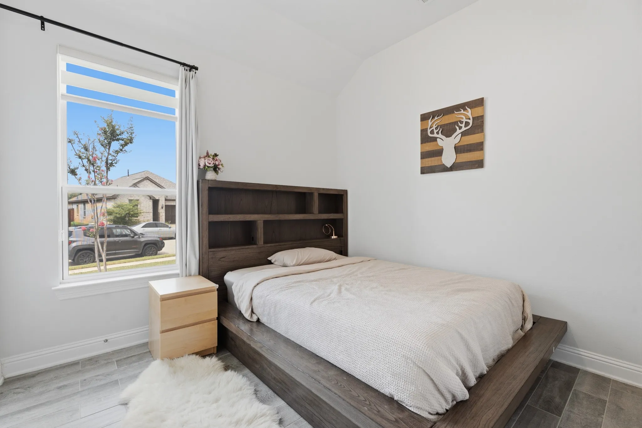 Single Family Residence For Sale in Denton County , 2105 Ella Lane, Carrollton, Texas 75010, 3 Bedroom, 2 Bathroom, 2 Garage spaces, 2,087 Sqft, built in 2019, mls#21355499, Real Estate Agent in Carrollton, Homes For Sale in Denton county, Homes For Sale in Carrollton, Realtor in Carrollton Texas, Real Estate Brokerage Independent Realty Texas, Luminita Cordes Realtor