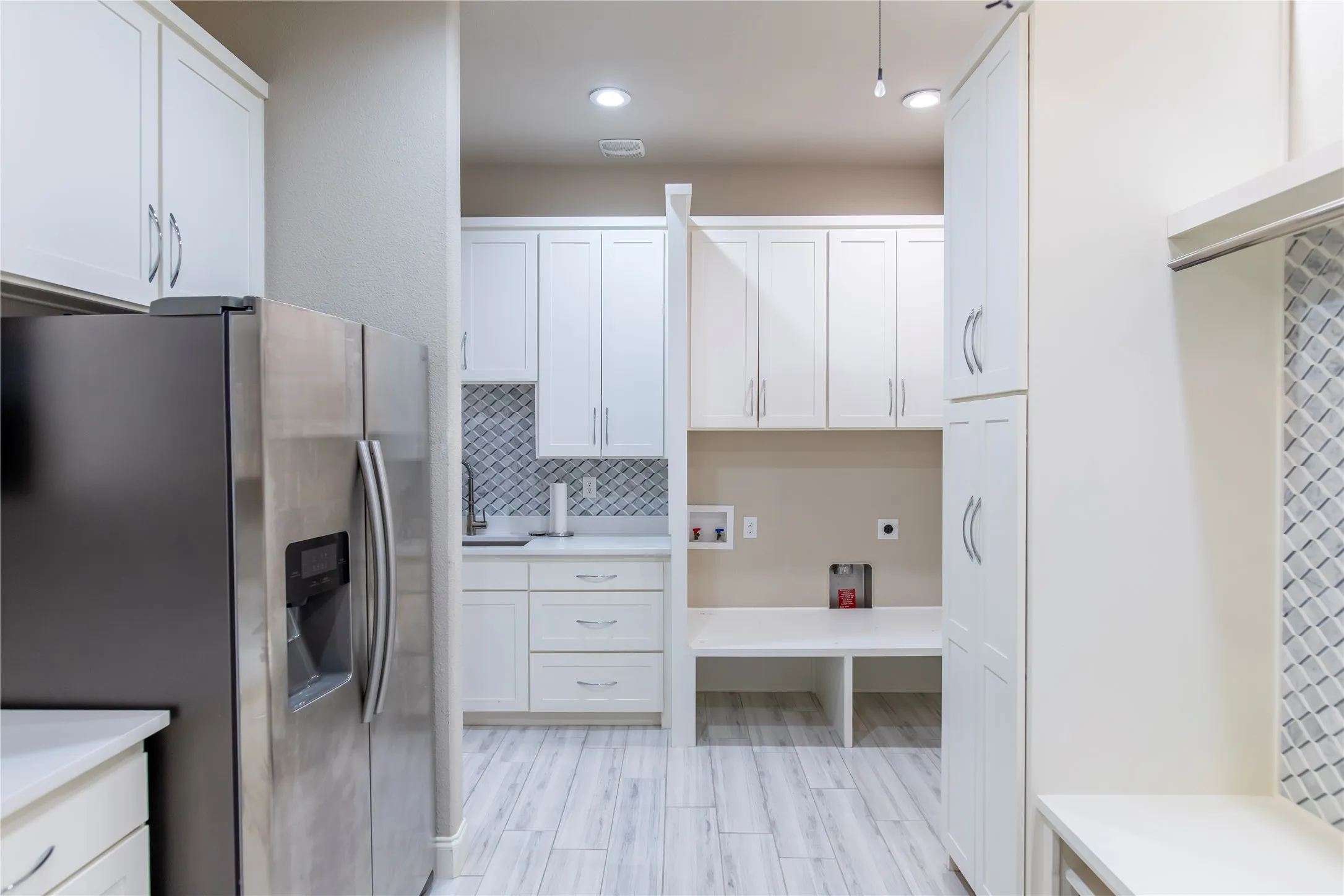 Single Family Residence For Rent in Denton County , 3728 Kennoway, The Colony, Texas 75056, 5 Bedroom, 5 Bathroom, 2 Garage spaces, 3,866 Sqft, built in 2017, mls#21349568, Real Estate Agent in The Colony, Homes For Rent in Denton county, Homes For Rent in The Colony, Realtor in The Colony Texas, Real Estate Brokerage Independent Realty Texas, Luminita Cordes Realtor
