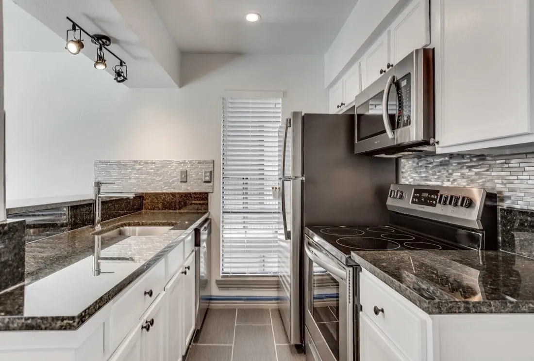 Apartment For Rent in Dallas County , 2800 Douglas Avenue 110, Dallas, Texas 75219, 1 Bedroom, 1 Bathroom, Garage spaces, 700 Sqft, built in 1972, Price $1,175, mls#21355507, Real Estate Agent in Dallas, Homes For Rent in Dallas county, Homes For Rent in Dallas, Realtor in Dallas Texas, Real Estate Brokerage Independent Realty Texas, Luminita Cordes Realtor