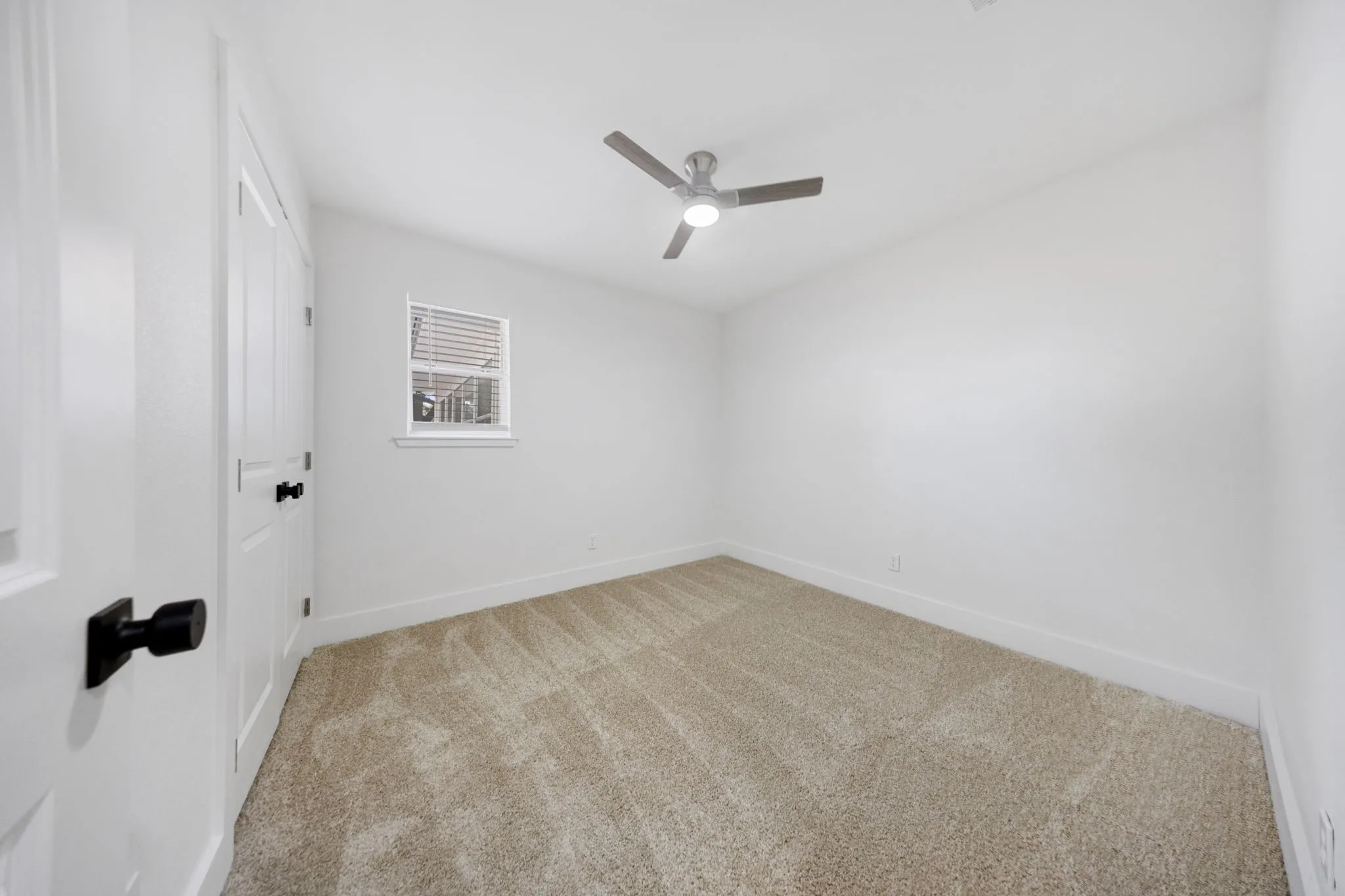 Single Family Residence For Sale in Dallas County , 1414 Park East Drive, Garland, Texas 75043, 4 Bedroom, 2 Bathroom, 2 Garage spaces, 1,936 Sqft, built in 1969, mls#21355475, Real Estate Agent in Garland, Homes For Sale in Dallas county, Homes For Sale in Garland, Realtor in Garland Texas, Real Estate Brokerage Independent Realty Texas, Luminita Cordes Realtor