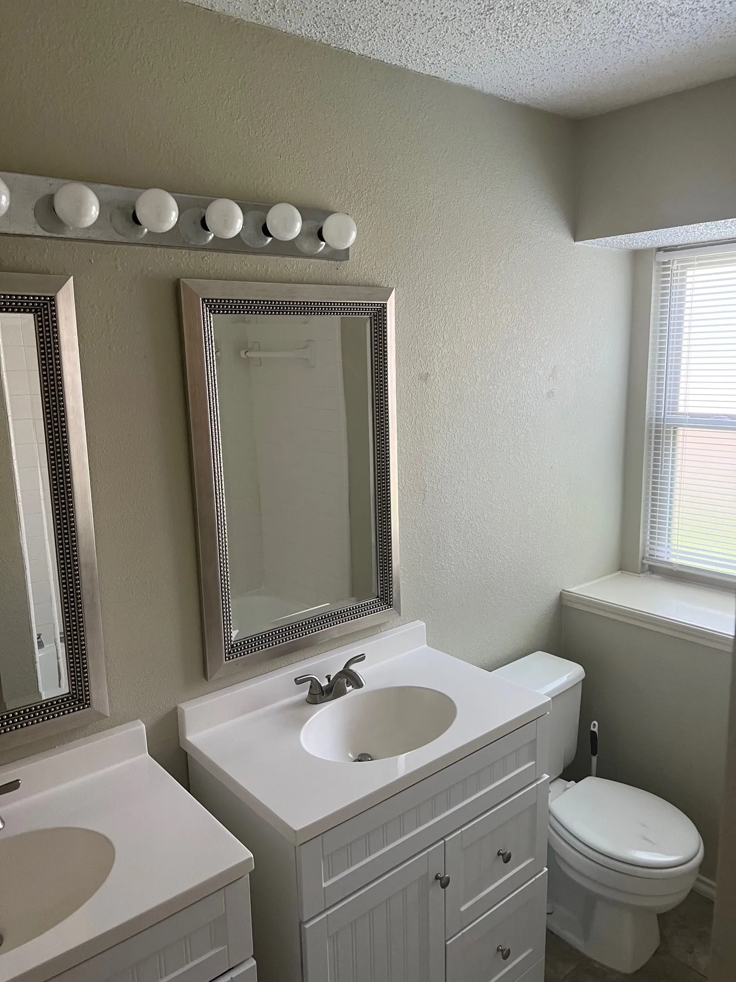Single Family Residence For Rent in Dallas County , 1718 Doubletree Drive, Mesquite, Texas 75149, 2 Bedroom, 2 Bathroom, 2 Garage spaces, 1,184 Sqft, built in 1985, mls#21355521, Real Estate Agent in Mesquite, Homes For Rent in Dallas county, Homes For Rent in Mesquite, Realtor in Mesquite Texas, Real Estate Brokerage Independent Realty Texas, Luminita Cordes Realtor