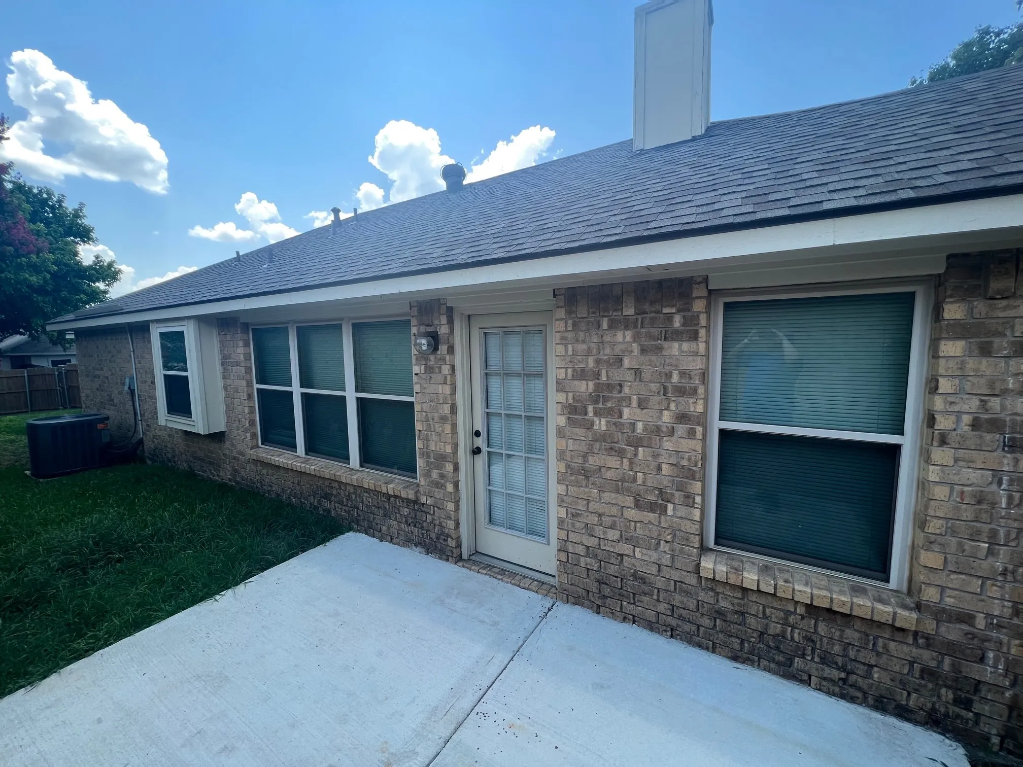 Single Family Residence For Rent in Dallas County , 1718 Doubletree Drive, Mesquite, Texas 75149, 2 Bedroom, 2 Bathroom, 2 Garage spaces, 1,184 Sqft, built in 1985, mls#21355521, Real Estate Agent in Mesquite, Homes For Rent in Dallas county, Homes For Rent in Mesquite, Realtor in Mesquite Texas, Real Estate Brokerage Independent Realty Texas, Luminita Cordes Realtor