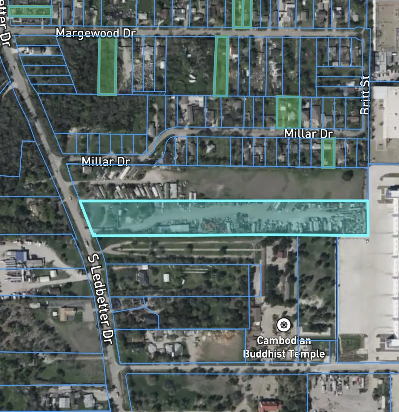 Aerial Property Map. Depicting the parcel boundaries and surrounding street infrastructure in relation to the property location